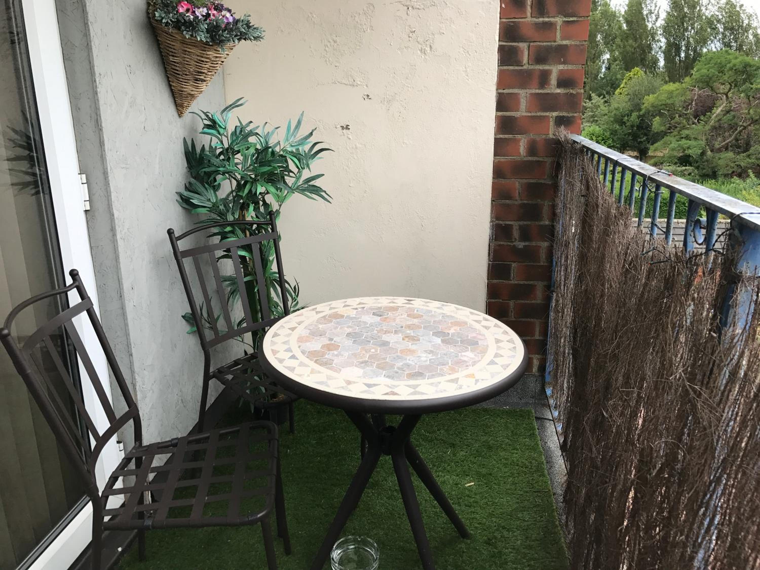 Acorn Guest House in Hull