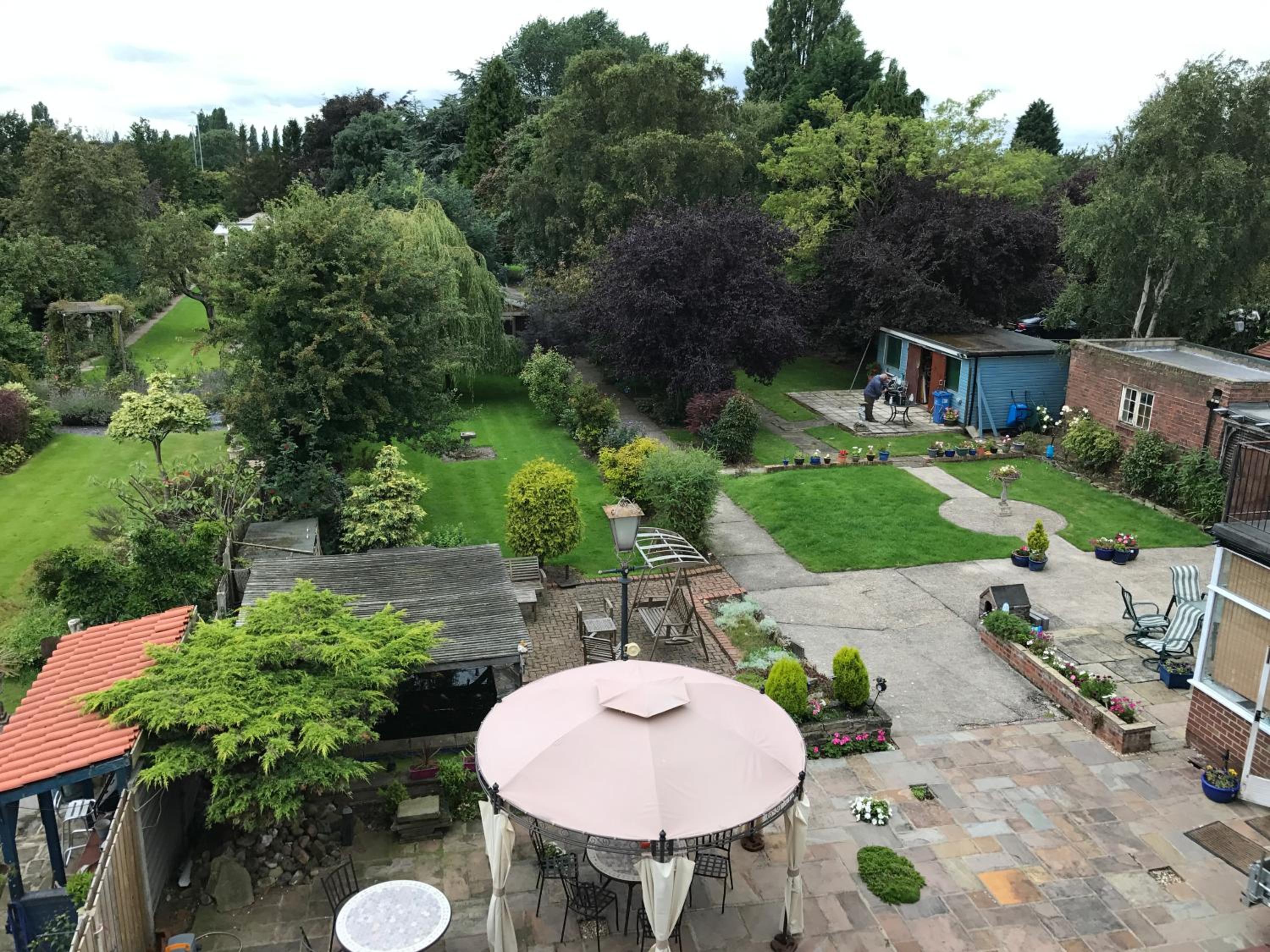 Acorn Guest House in Hull