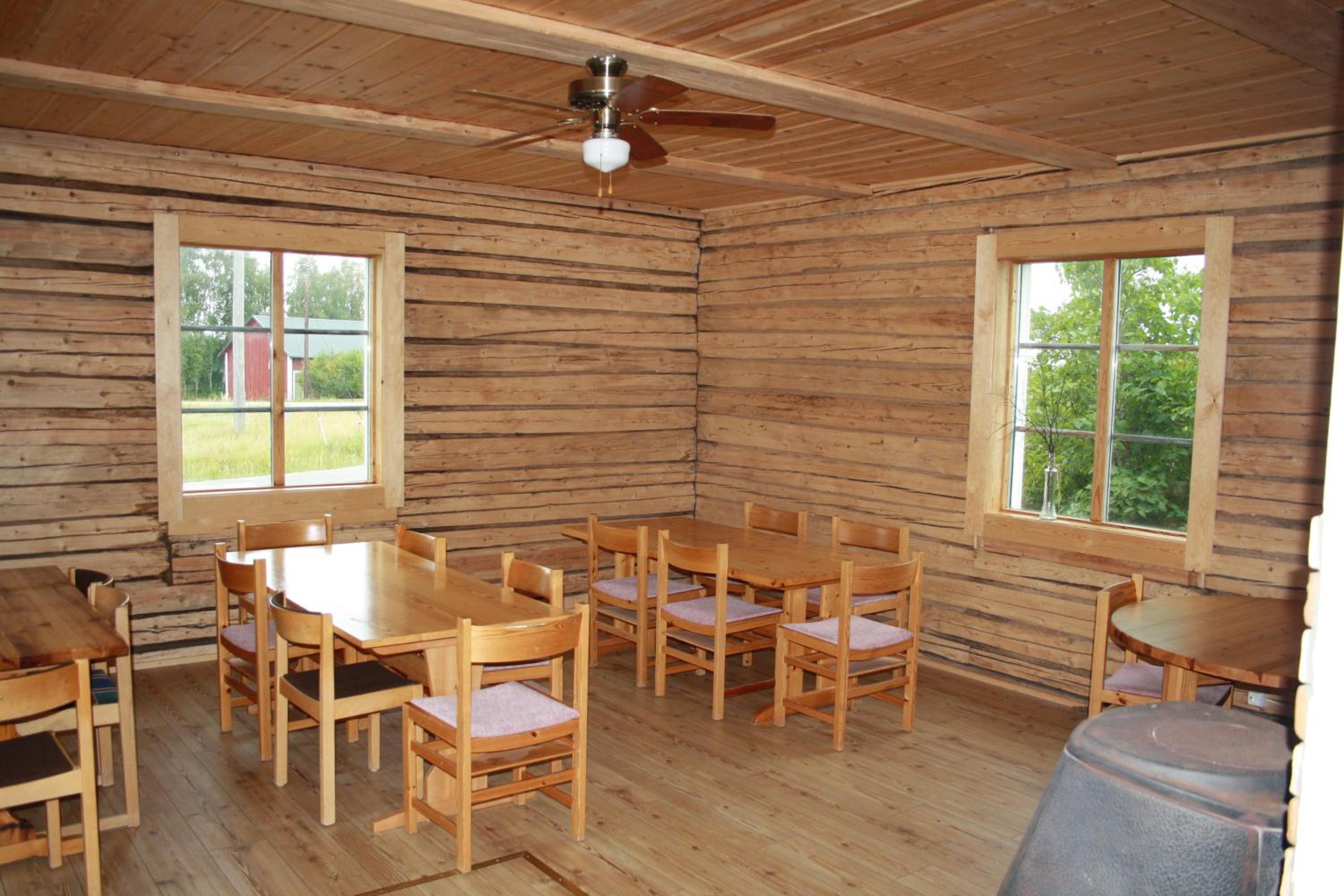 Authentic Scandinavian Log House view 2