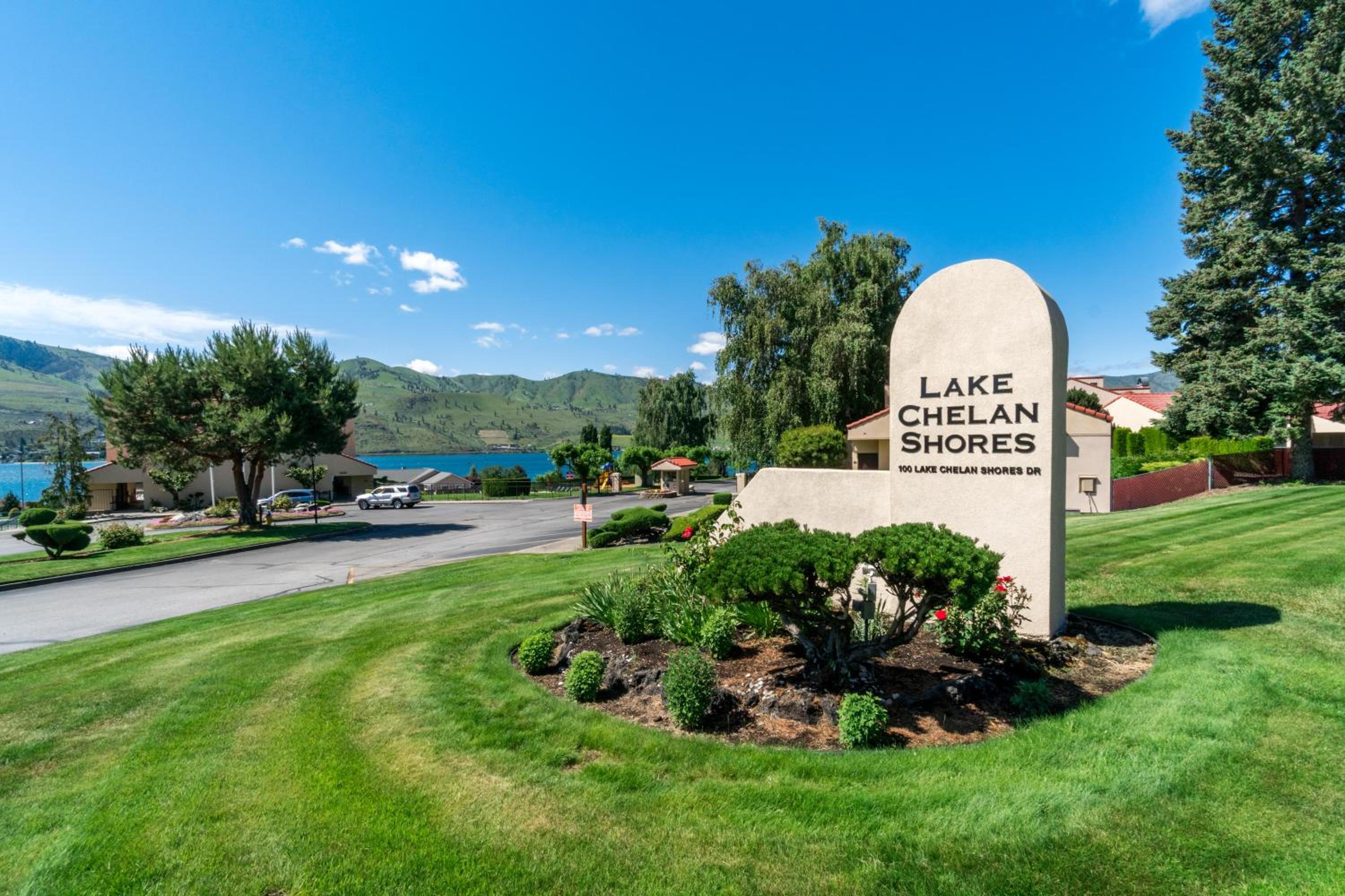 Lake Chelan Shores