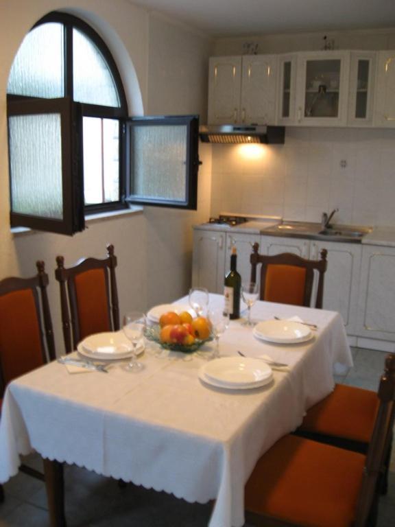 Gracia Apartments