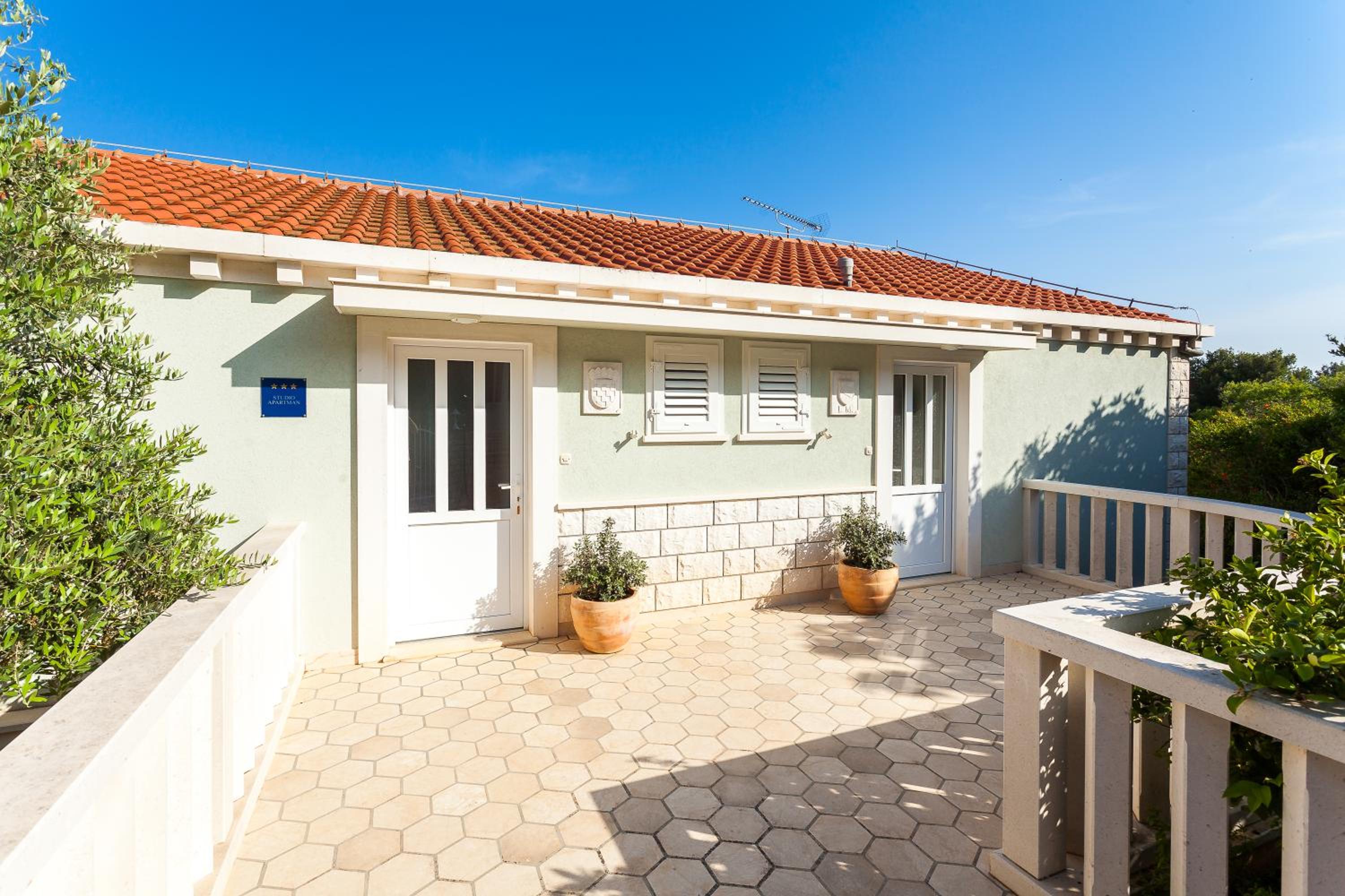 Photo 93