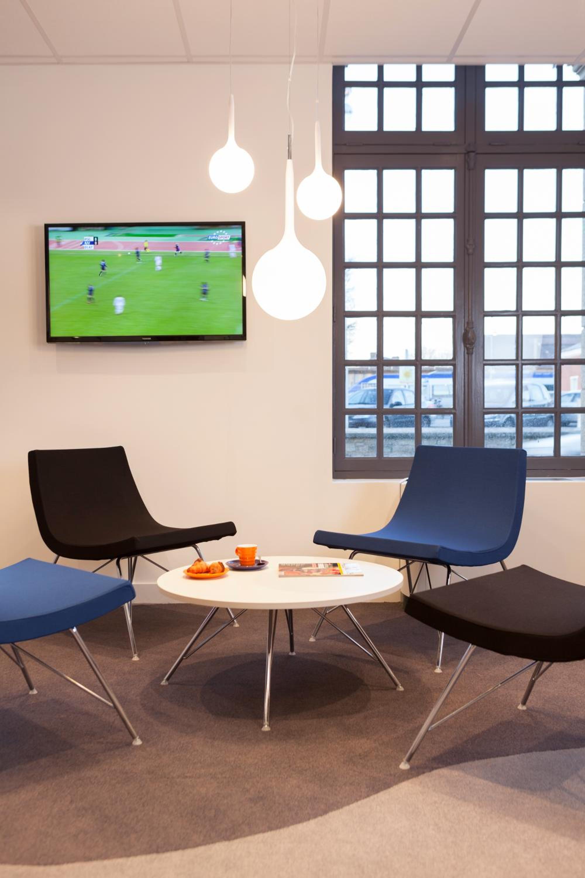 Vannes Vacations - ibis Styles Vannes Gare Centre - Property Image 10
