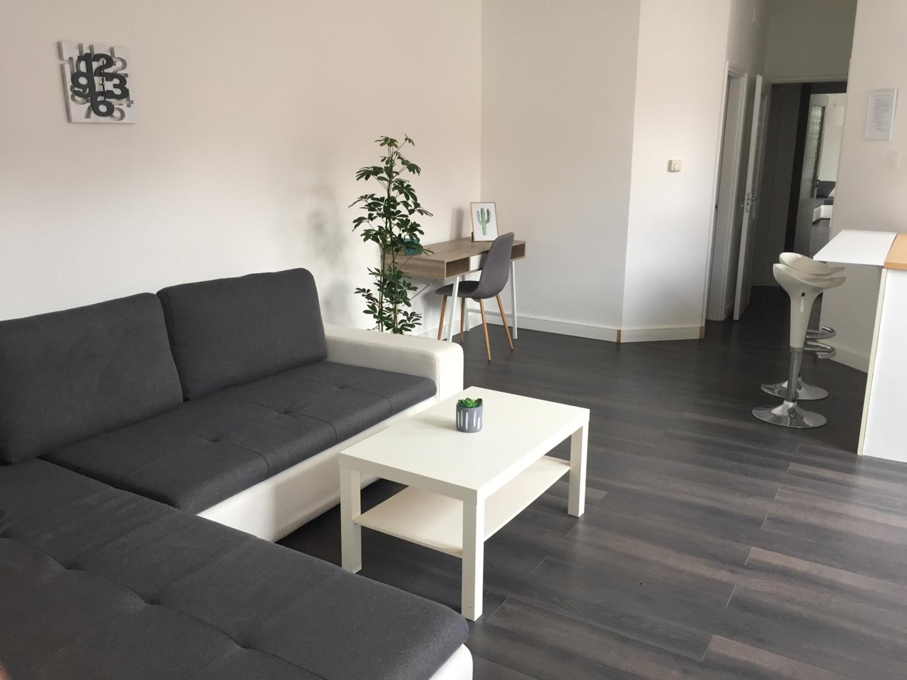 Rozmaring Apartman Pécs view 3