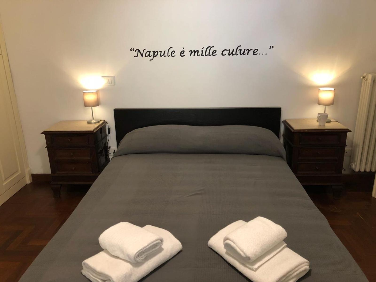 Apartment in Santa Chiara, The Heart of Naples