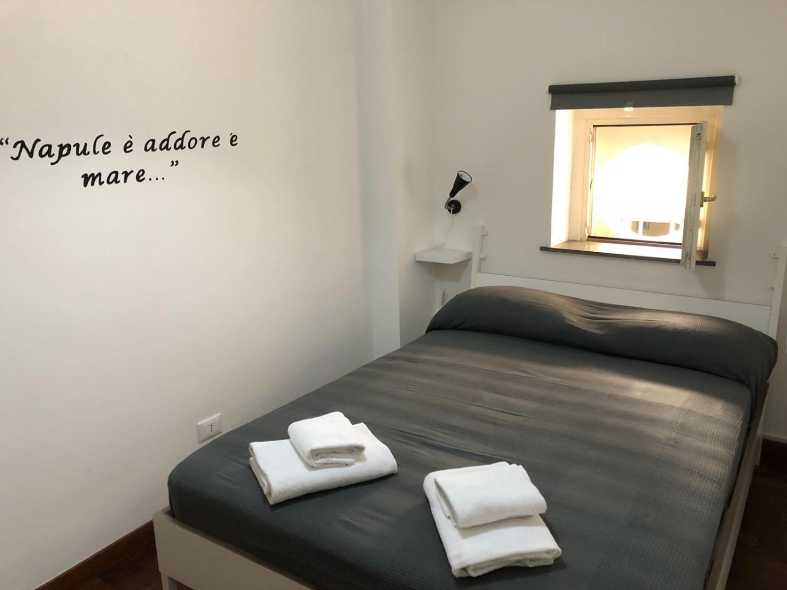 Apartment in Santa Chiara, The Heart of Naples