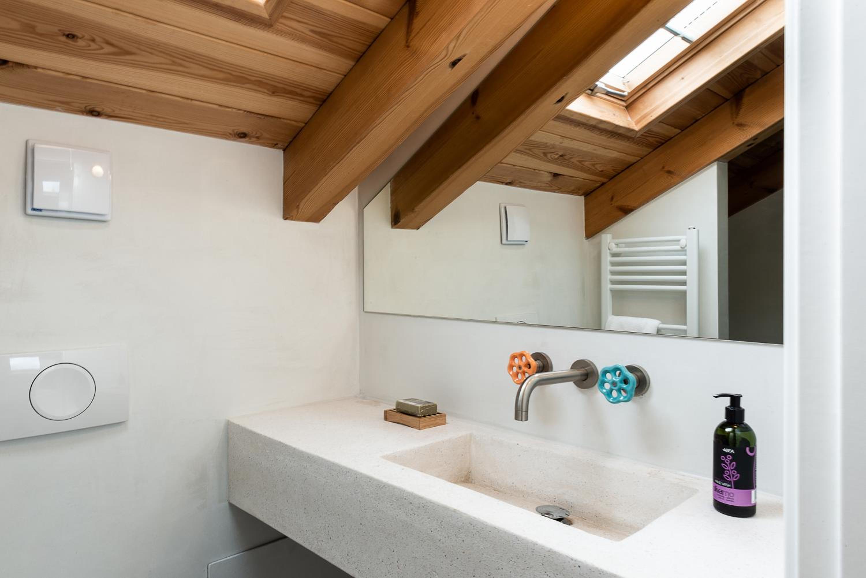 Fos Villa, a Luxe House with Private Heated Pool