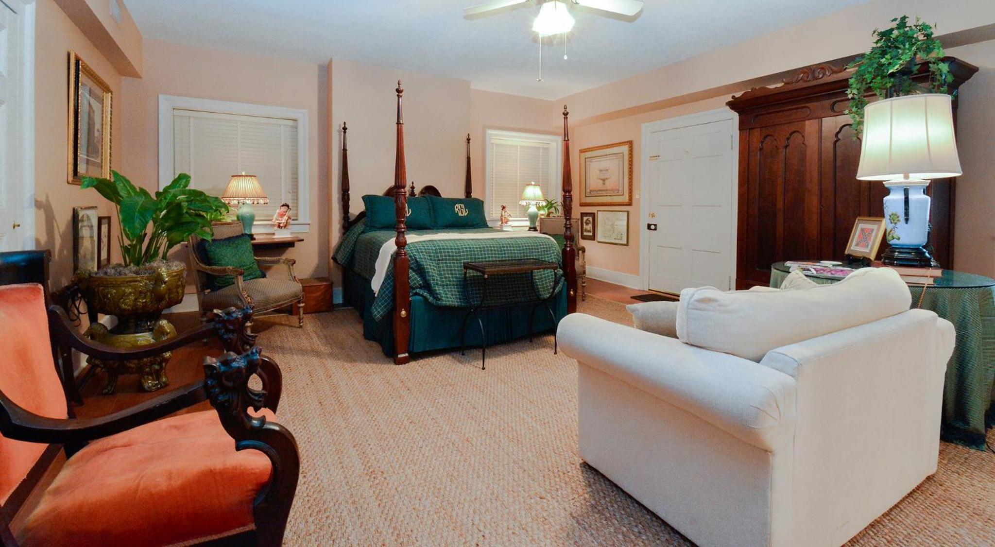 Natchez Vacations - Choctaw Hall Bed  Breakfast - Property Image 3