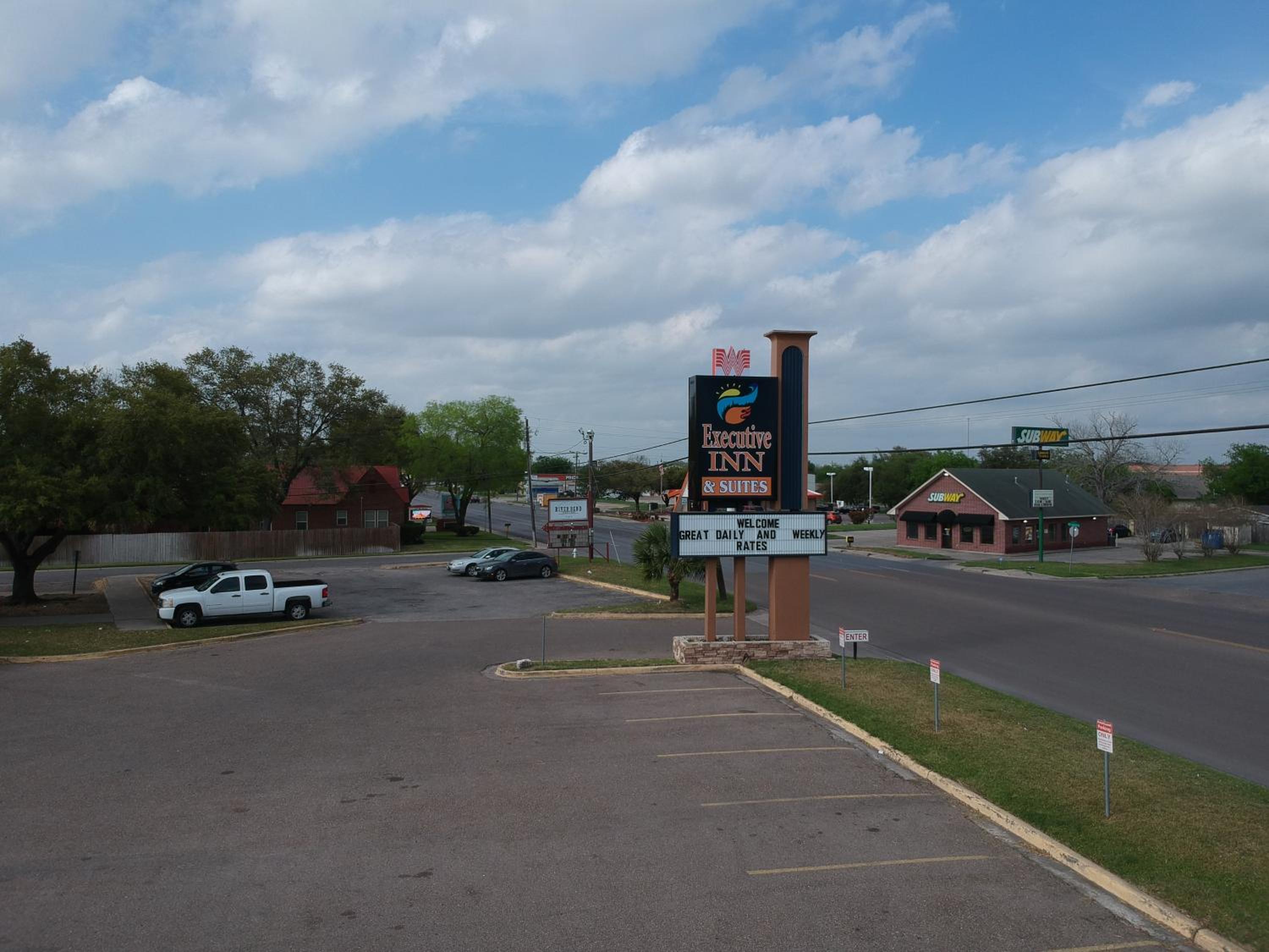 Executive Inn Beeville US 181 By Capital O