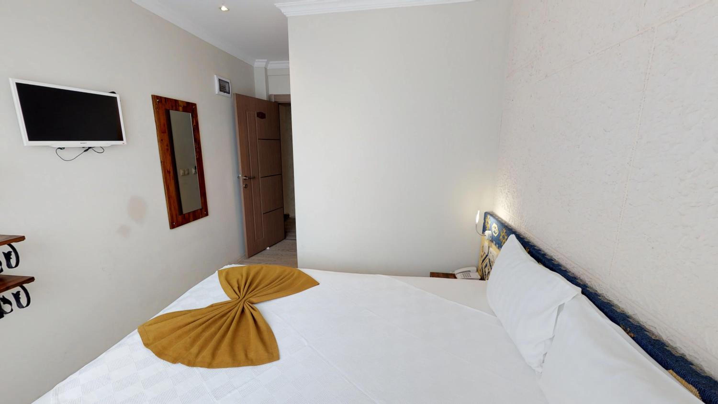 Patron Hotel - Image 64