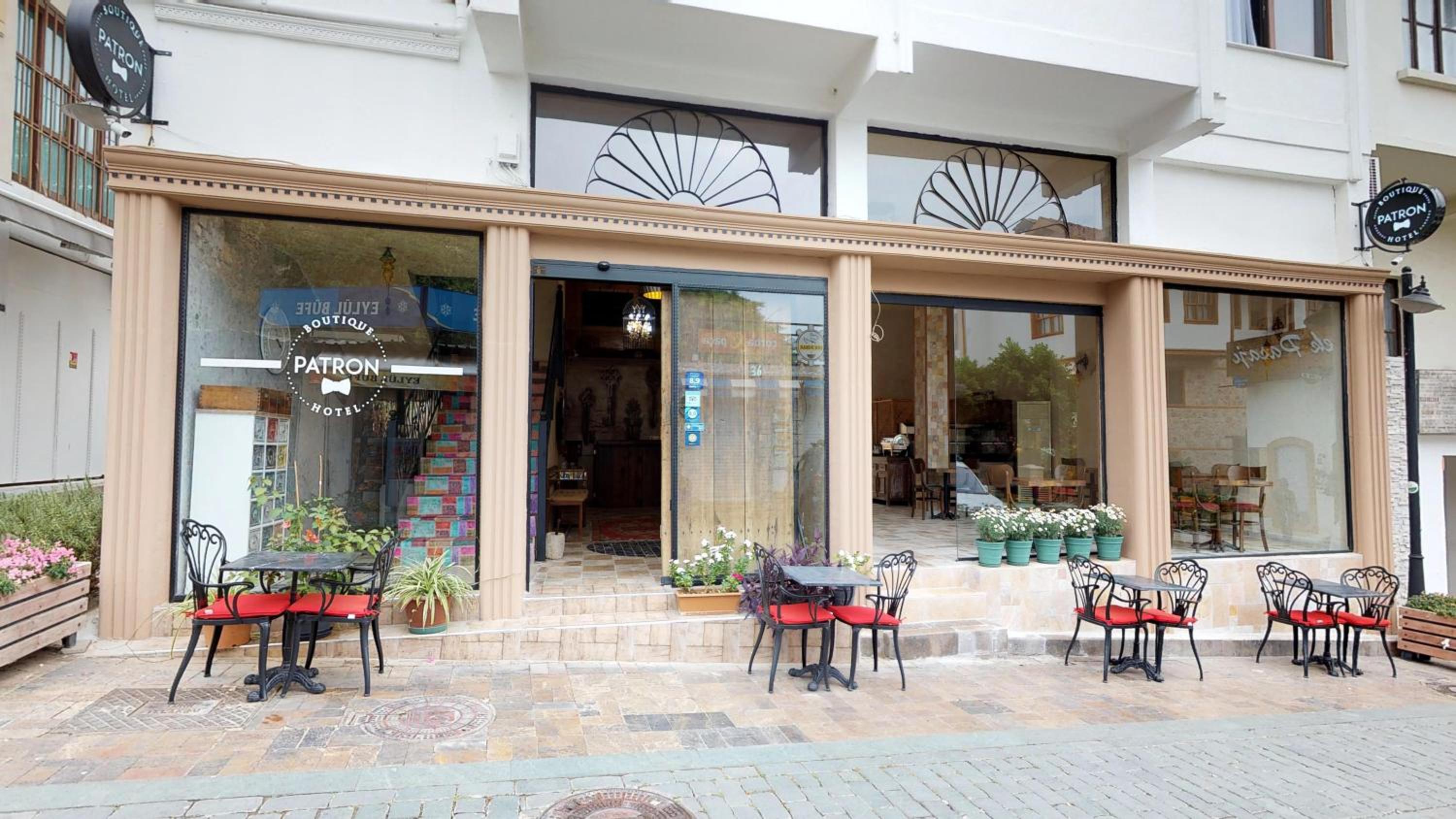Patron Hotel - Image 47