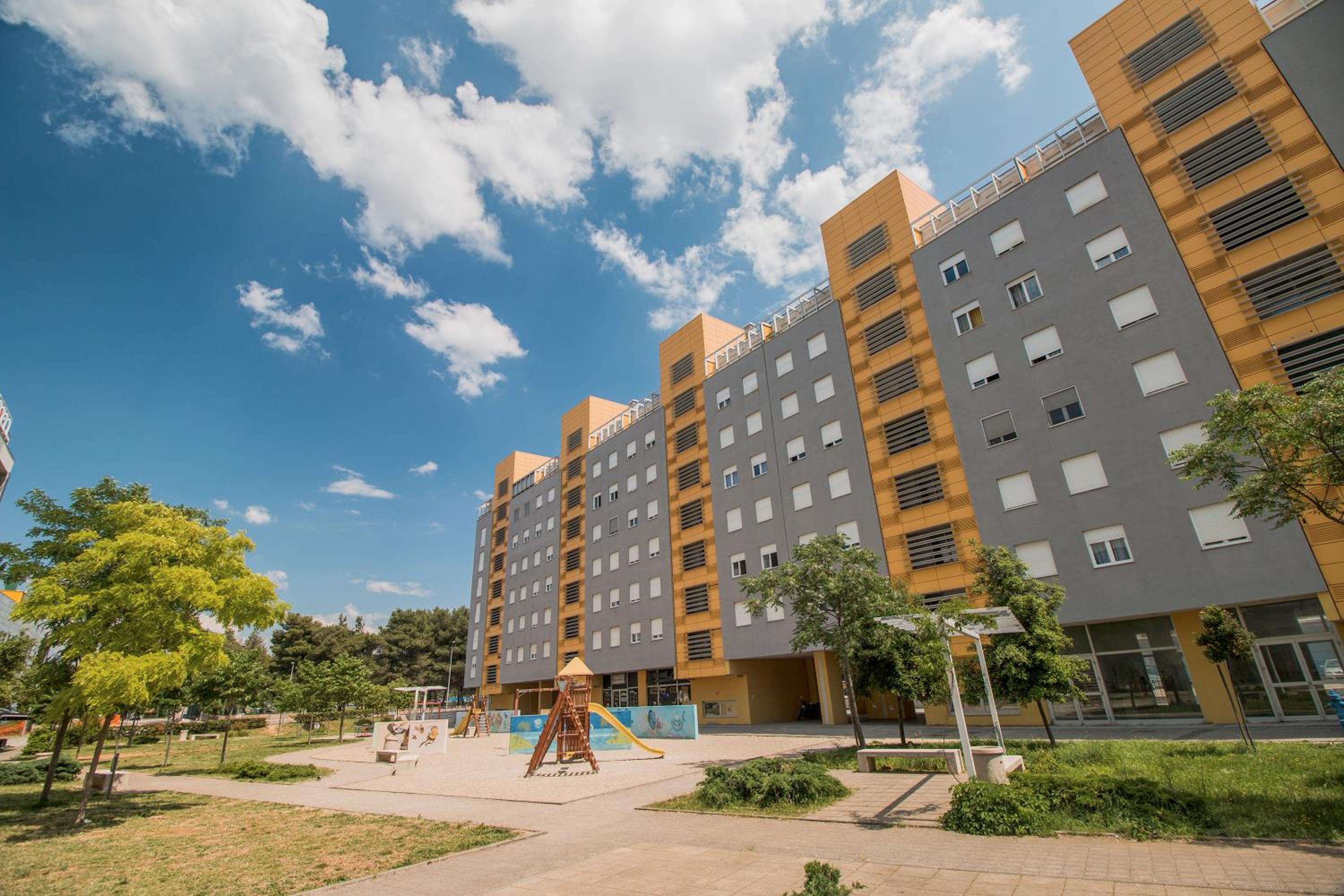 Hotel Apartment Montesa Zadar with free parking and balcony - Image 1