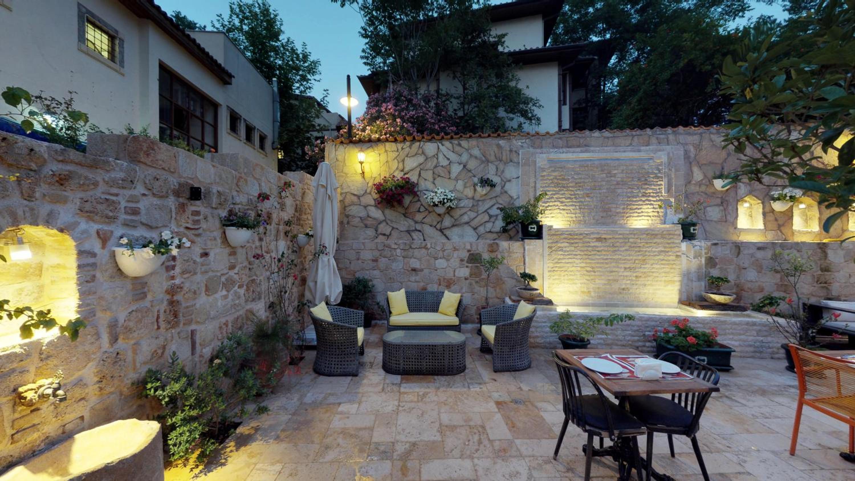 Patron Hotel - Image 67