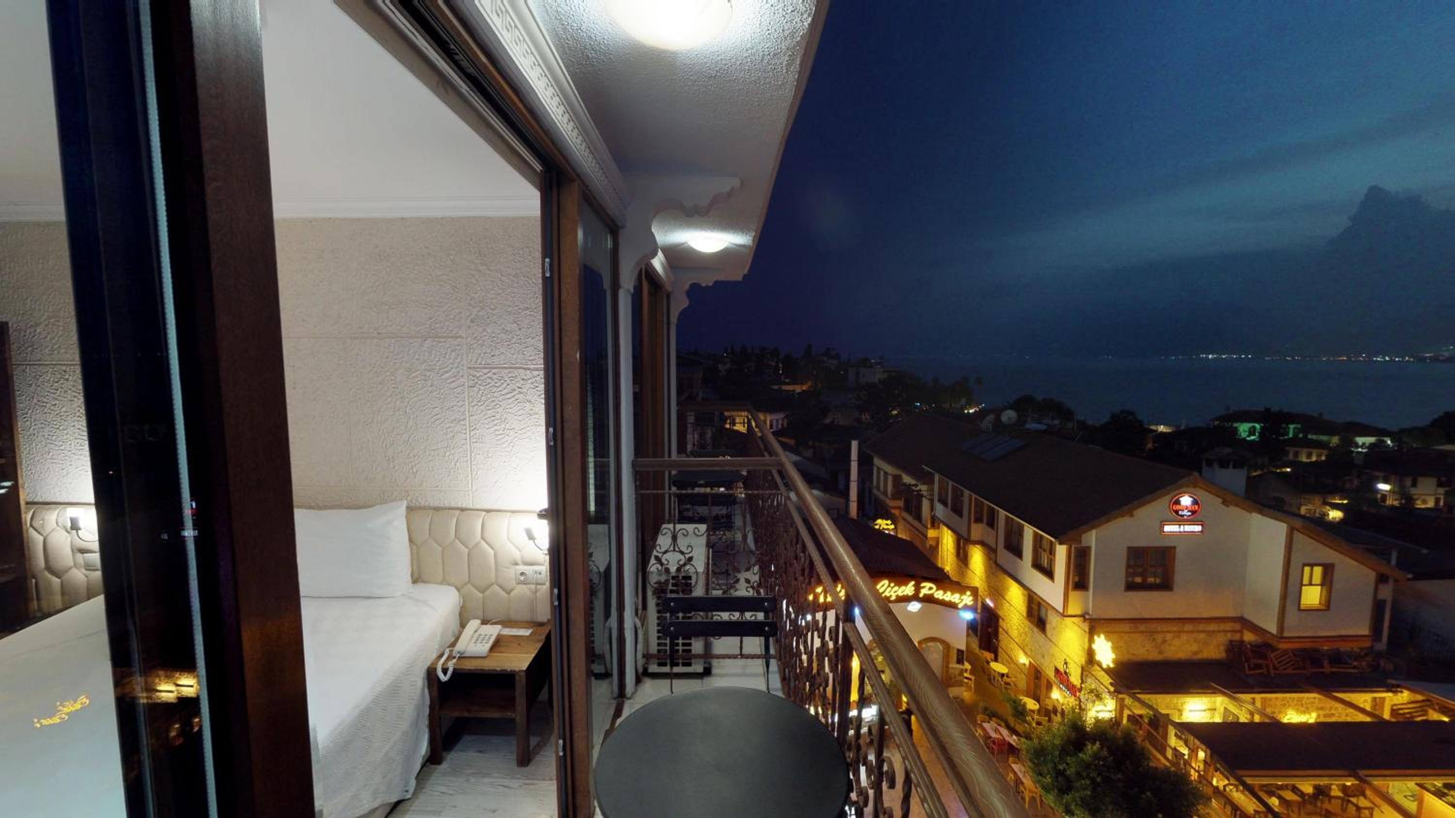 Patron Hotel - Image 65