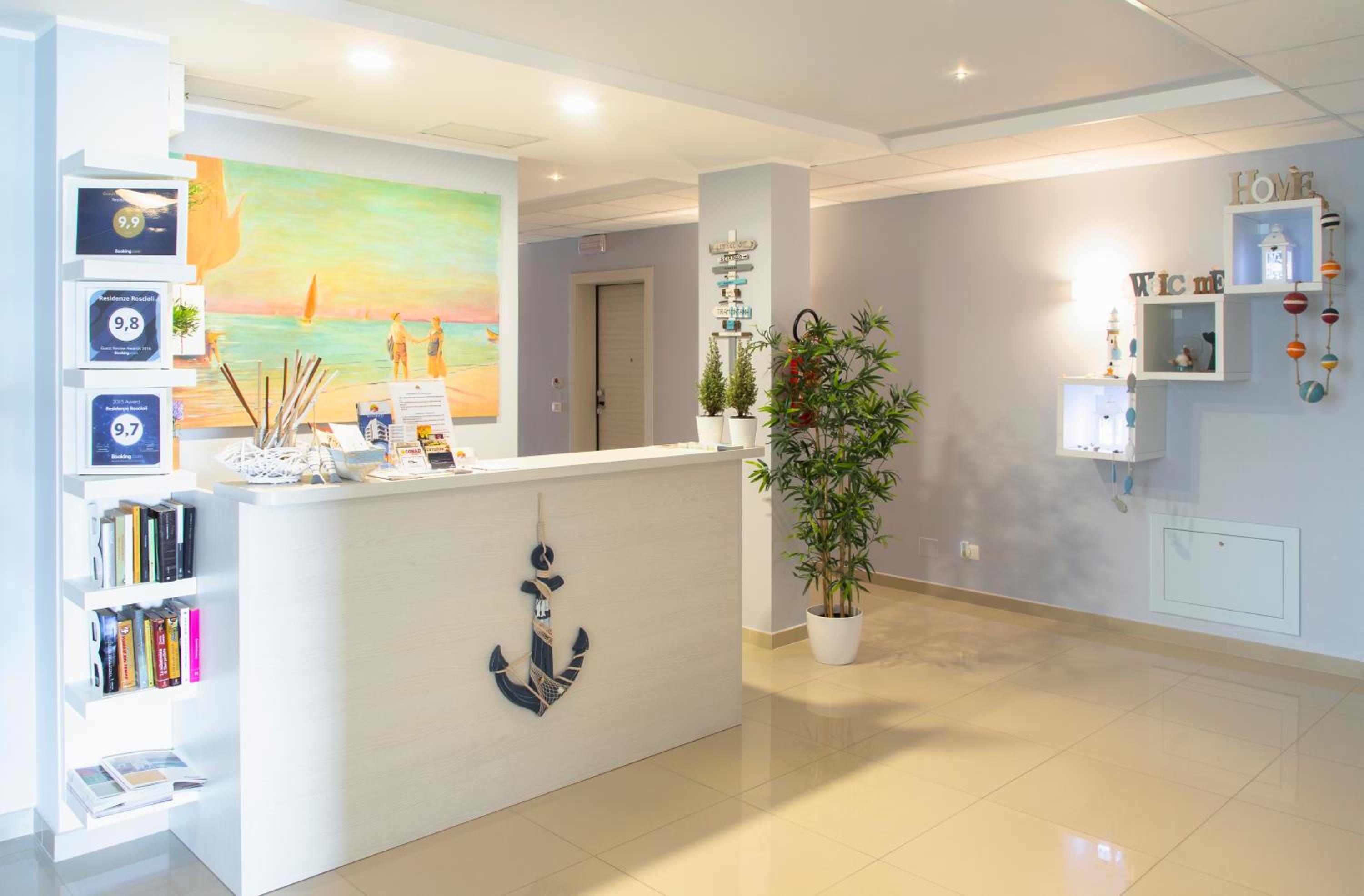 Lobby & Reception