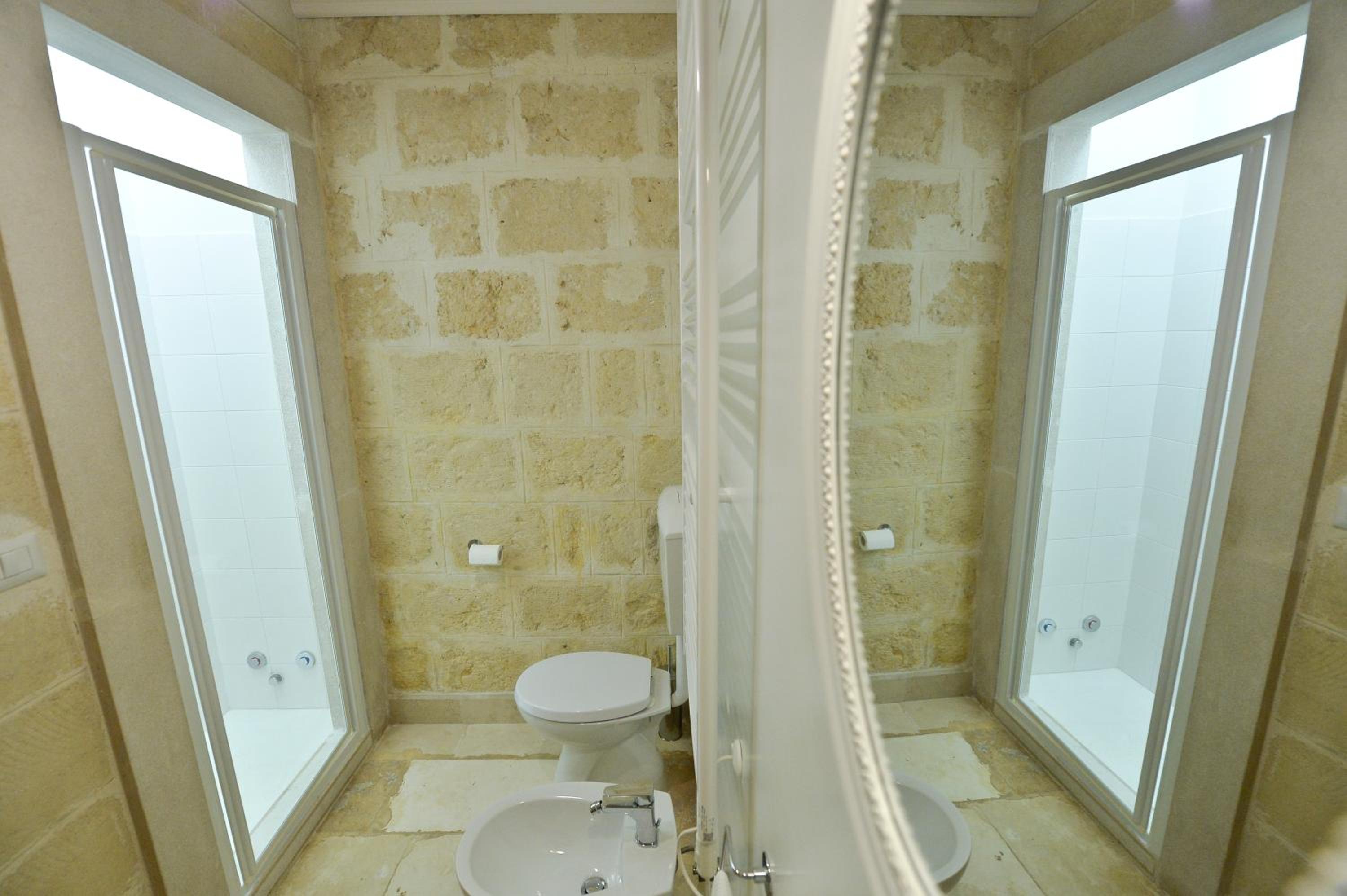 Photo 37