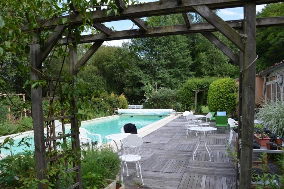 Maison d'Hôtes Le Moulin Pointu view 3