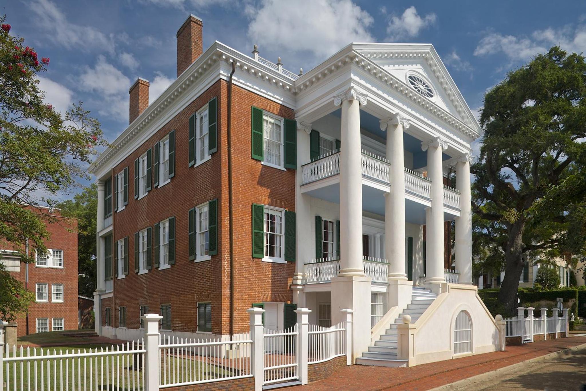 Natchez Vacations - Choctaw Hall Bed  Breakfast - Property Image 1