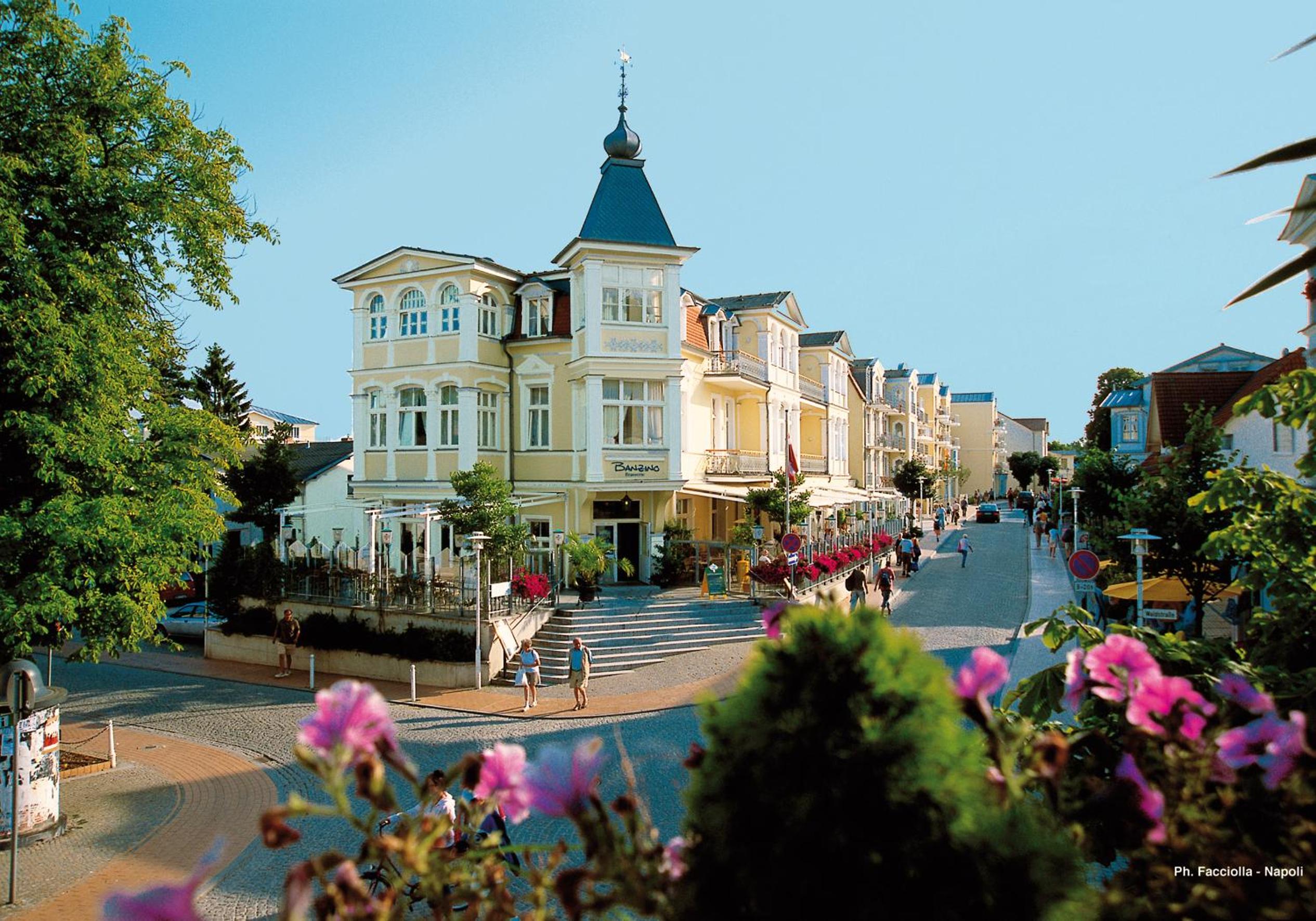 Hotel zur Post - ein Rovell Hotel - Image 1