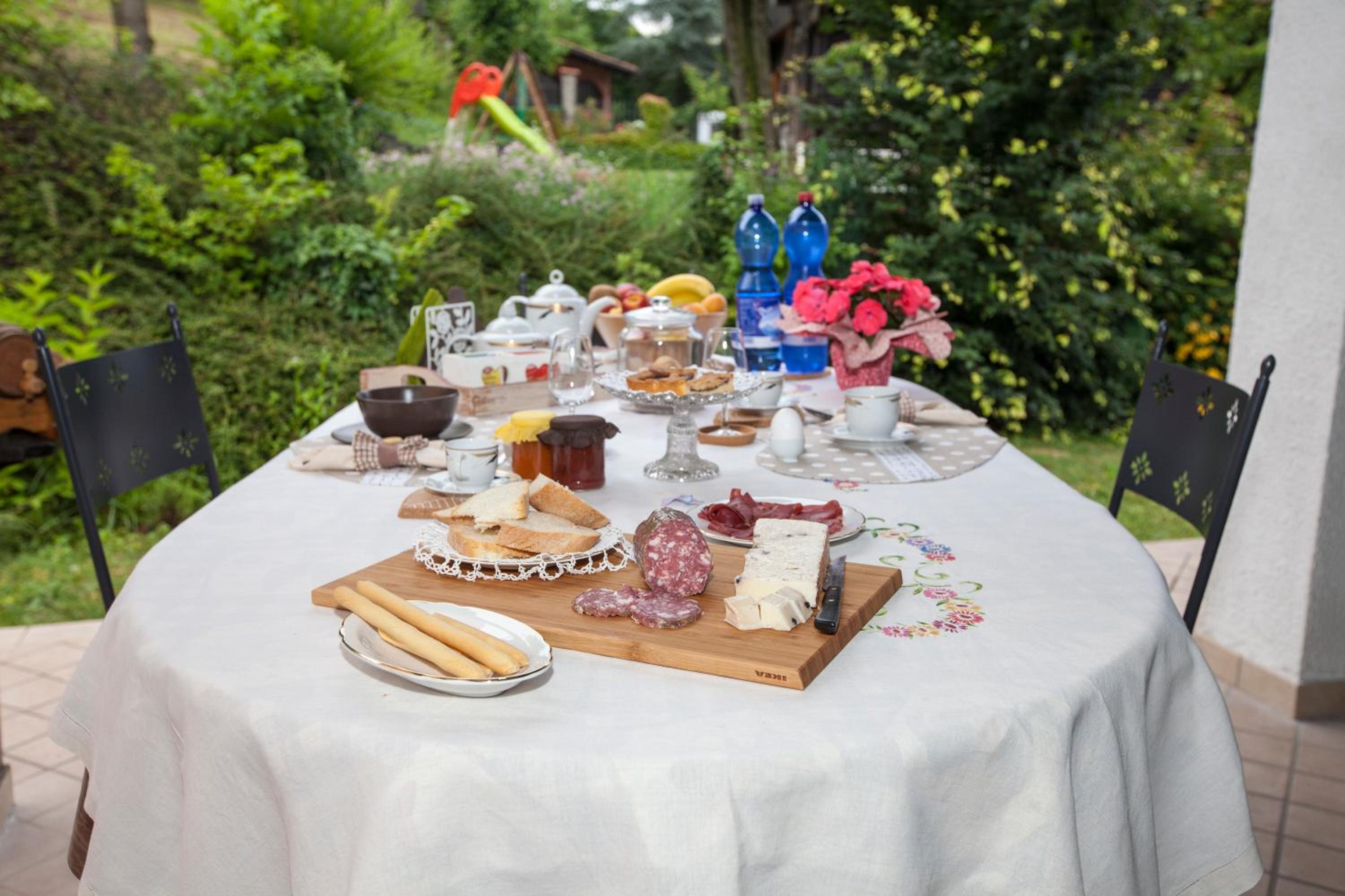 Cugi Bed and Breakfast