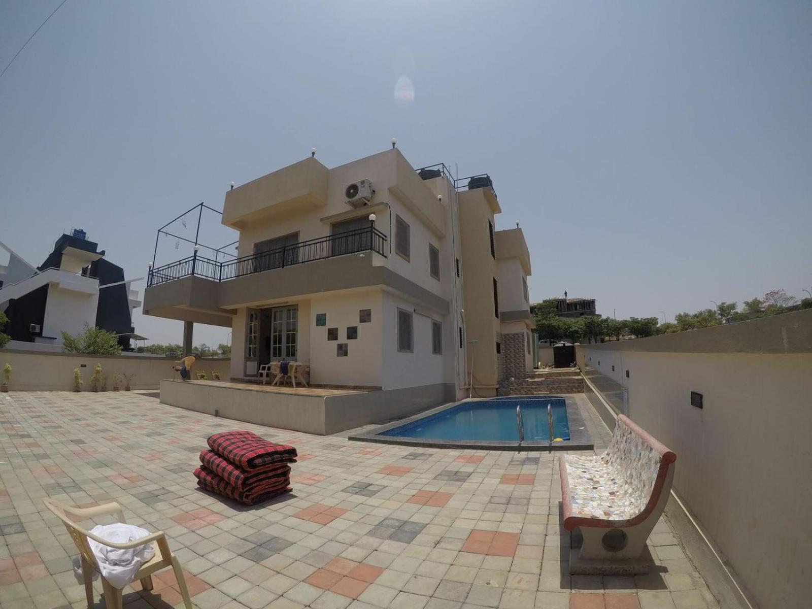 V2- Vue' Villa view 4