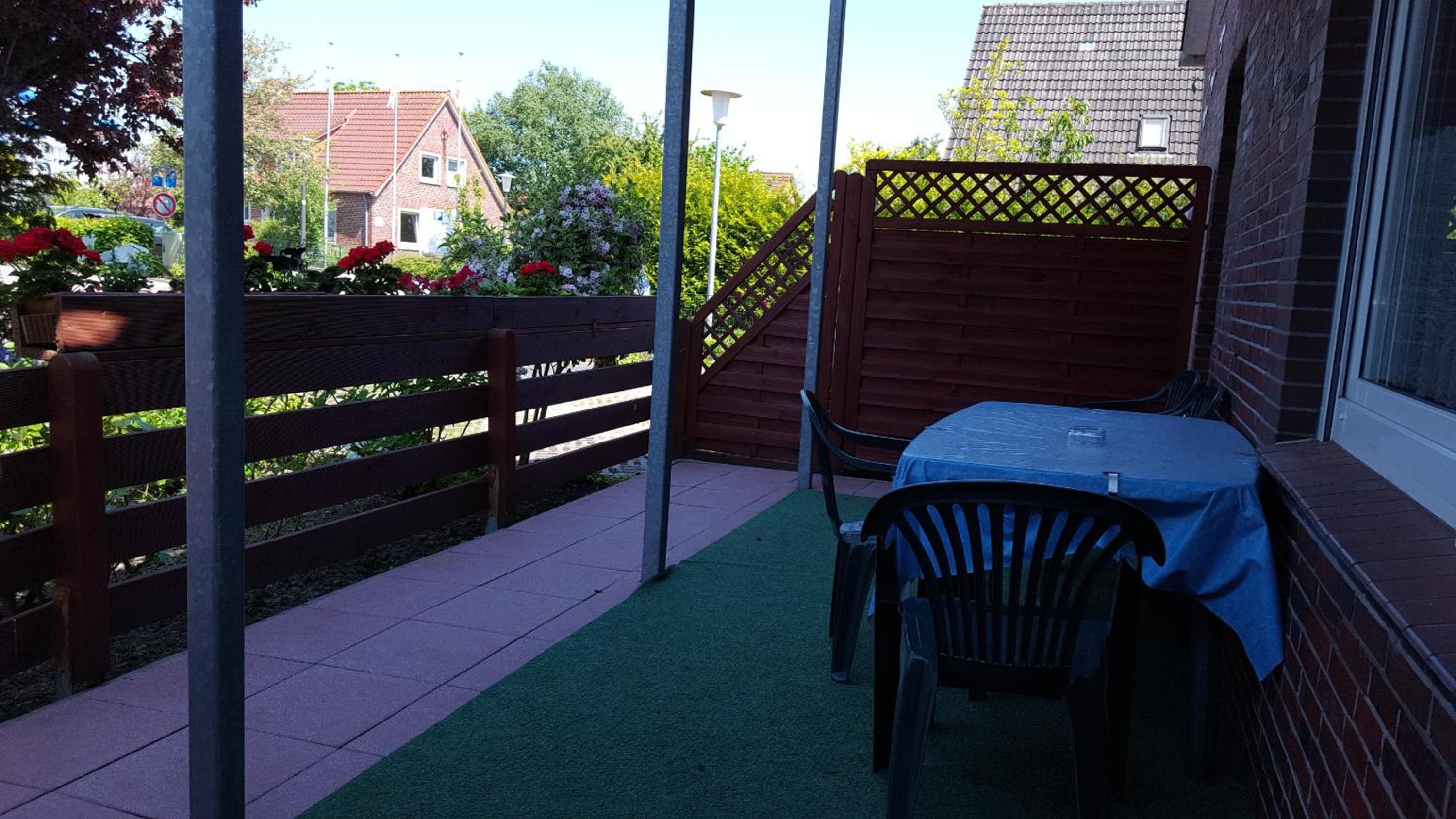 Erdgeschoss Wohnung 3 mit Terrasse Haus Annegrete, nähe Strand & Hafen Bensersiel view 5