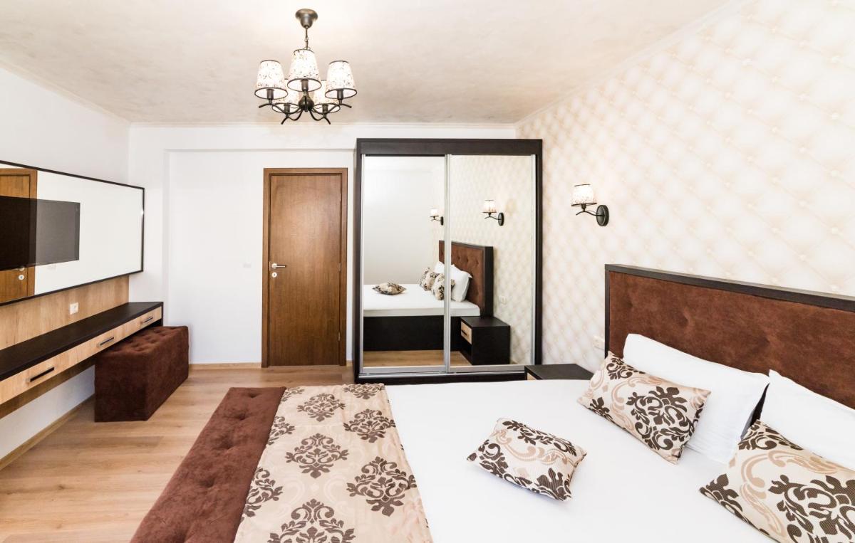 Stela Apartments