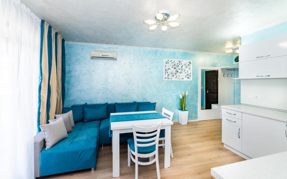 Stela Apartments