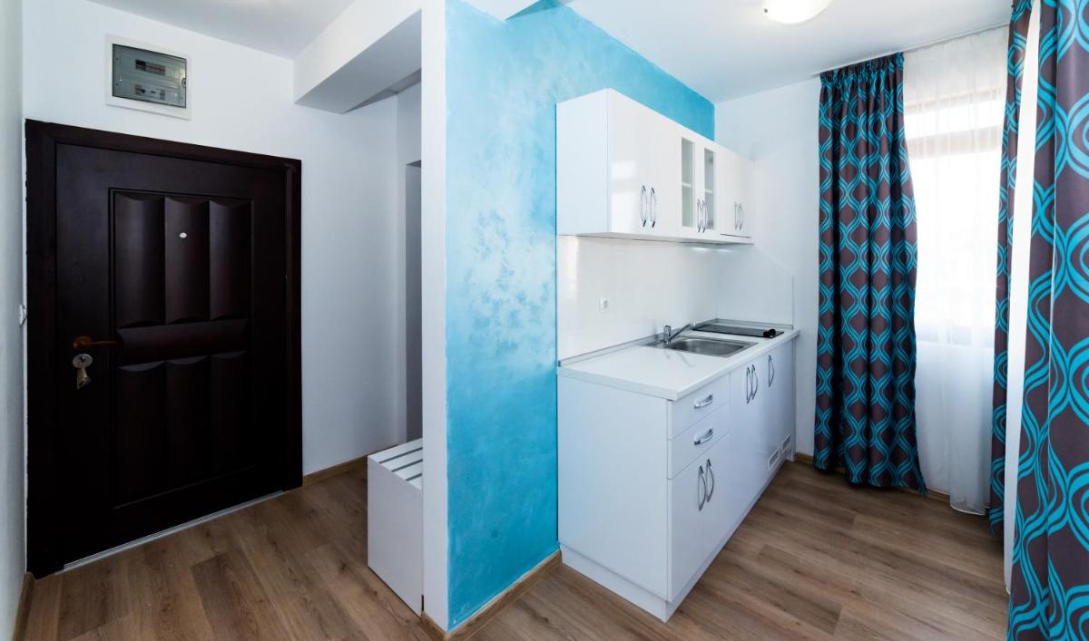 Stela Apartments