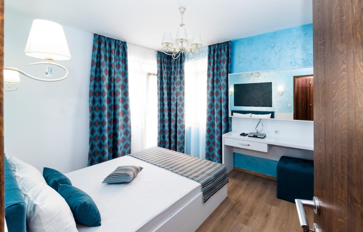 Stela Apartments