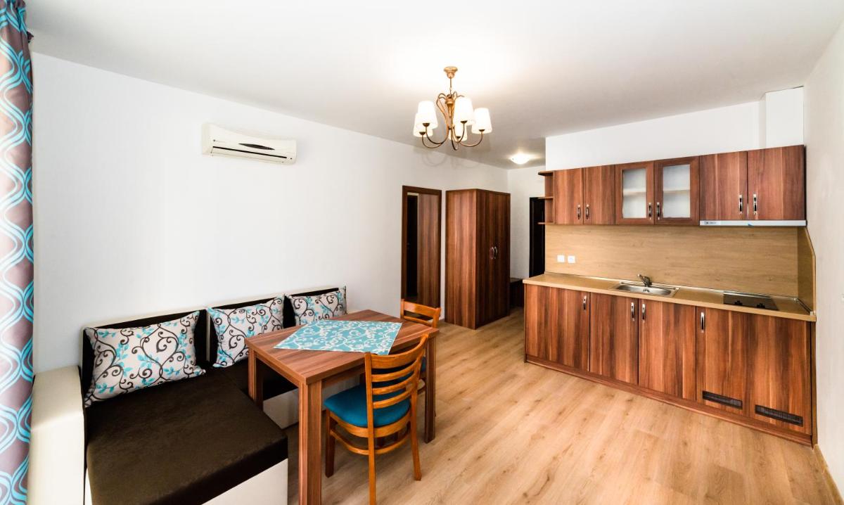 Stela Apartments
