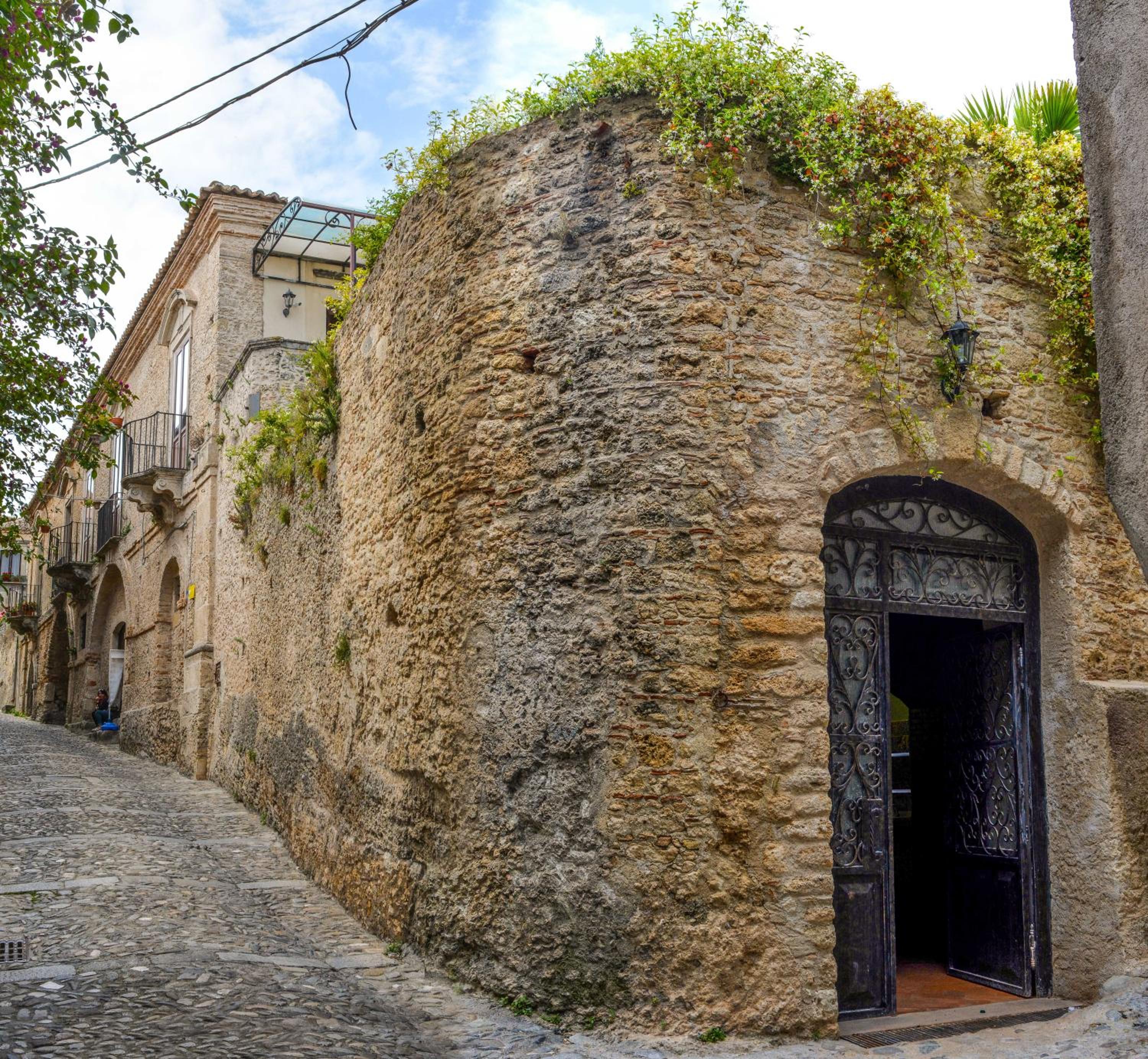 Palazzo Candida B&B