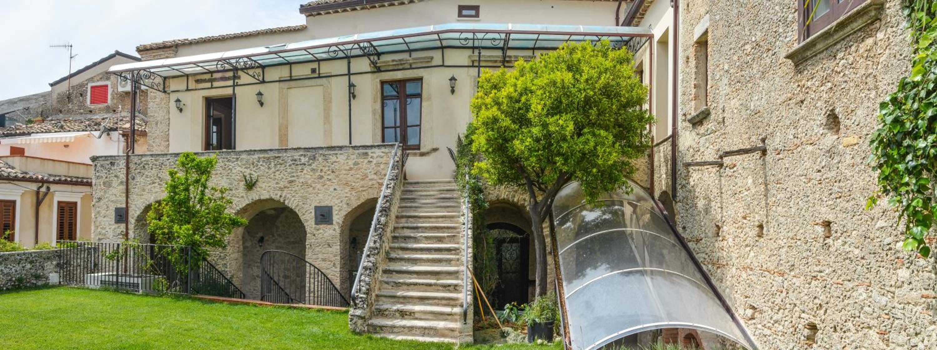 Palazzo Candida B&B