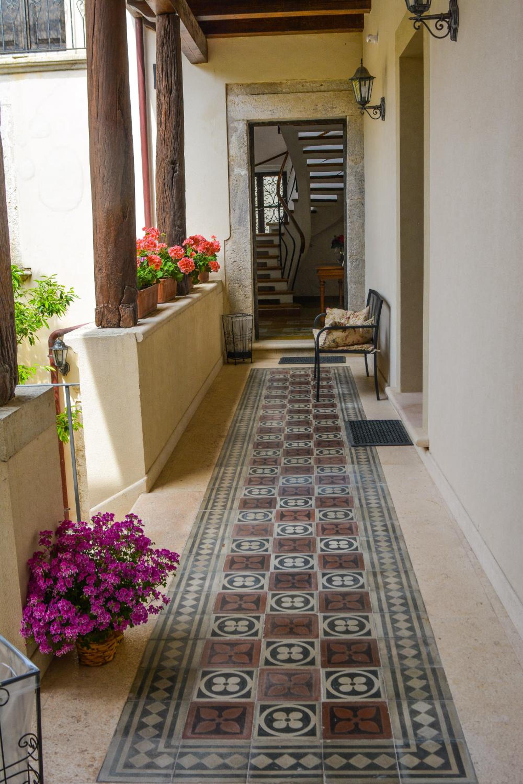 Palazzo Candida B&B