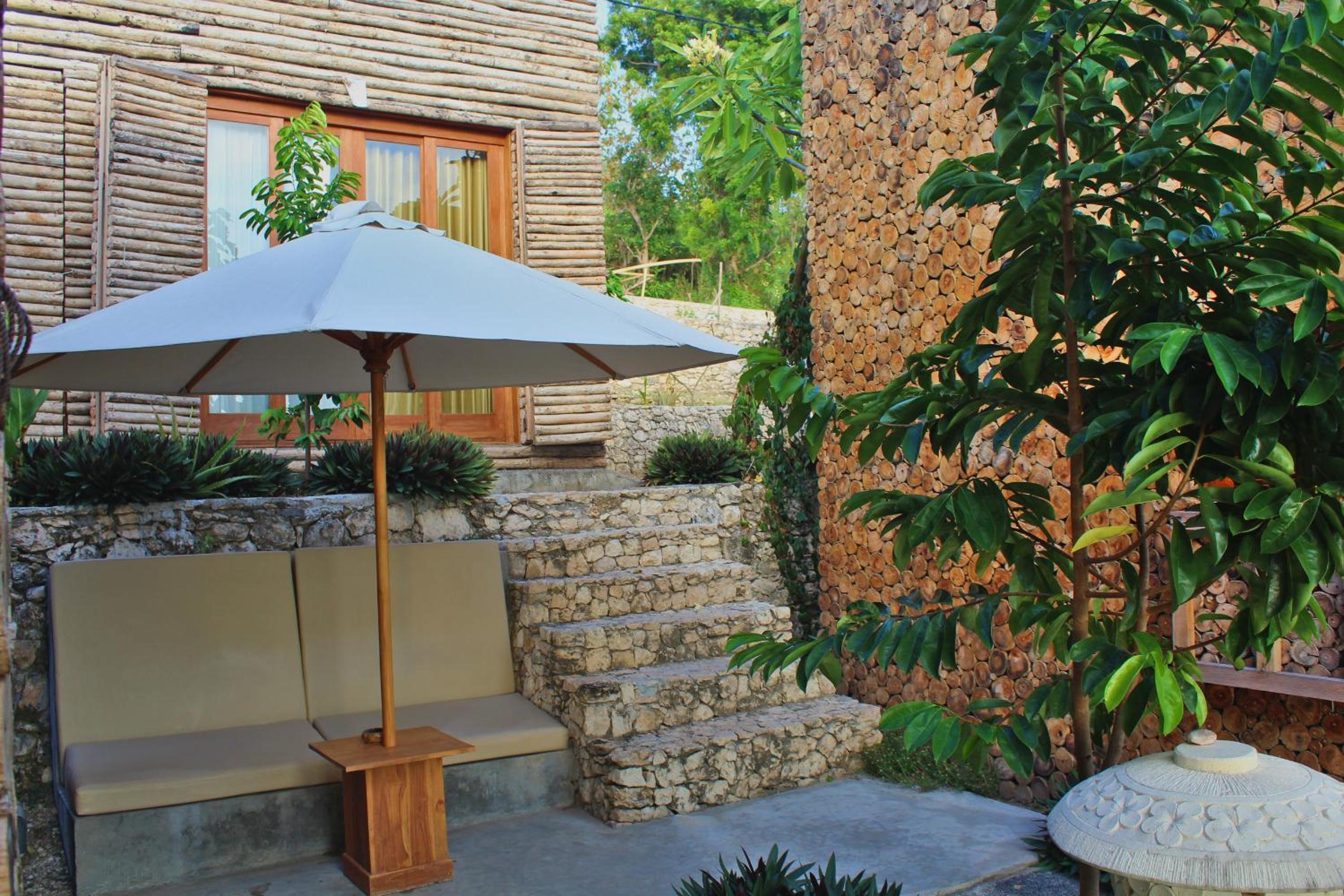 Kabeh Jati Garden Villa & Restaurant