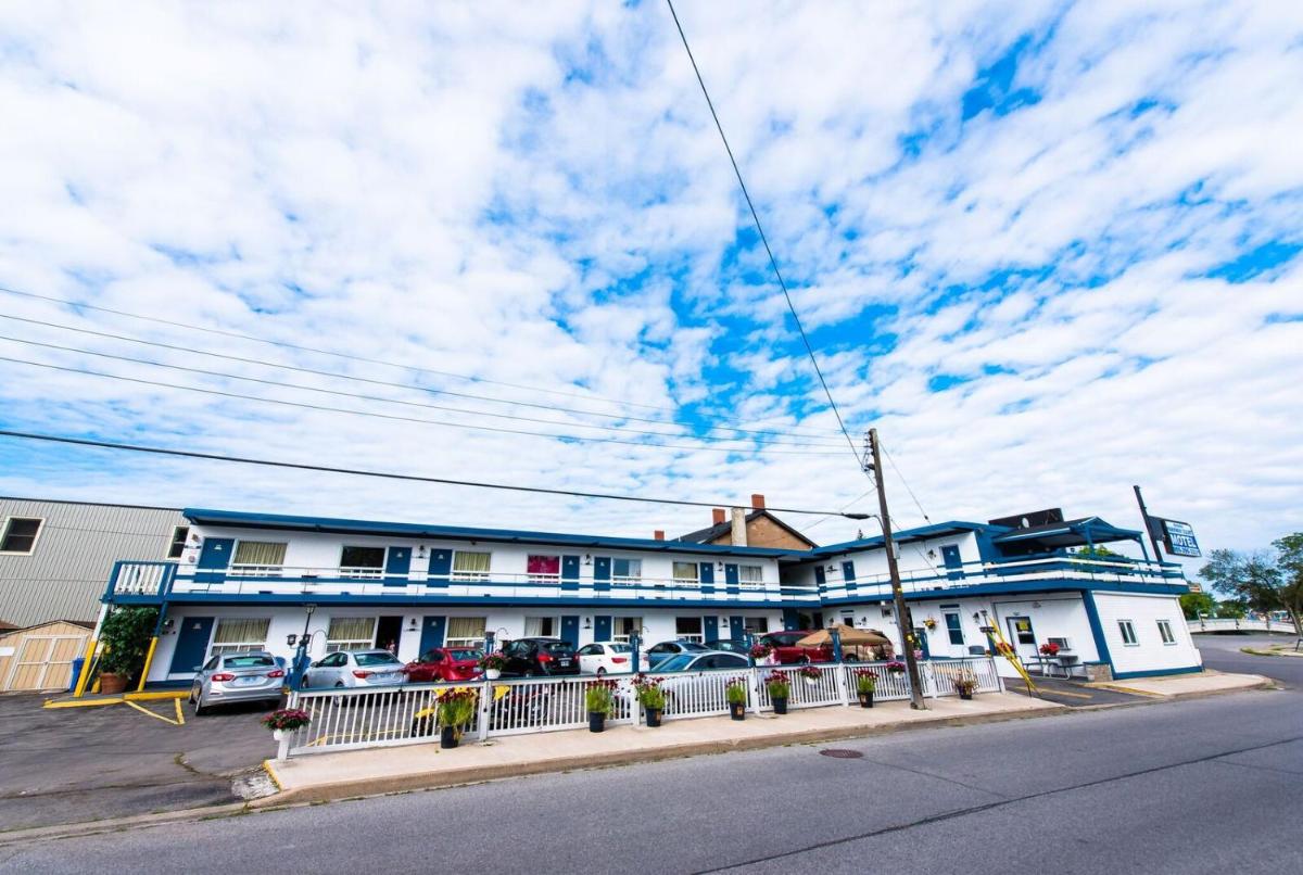 Hotel Niagara Parkway Court Motel