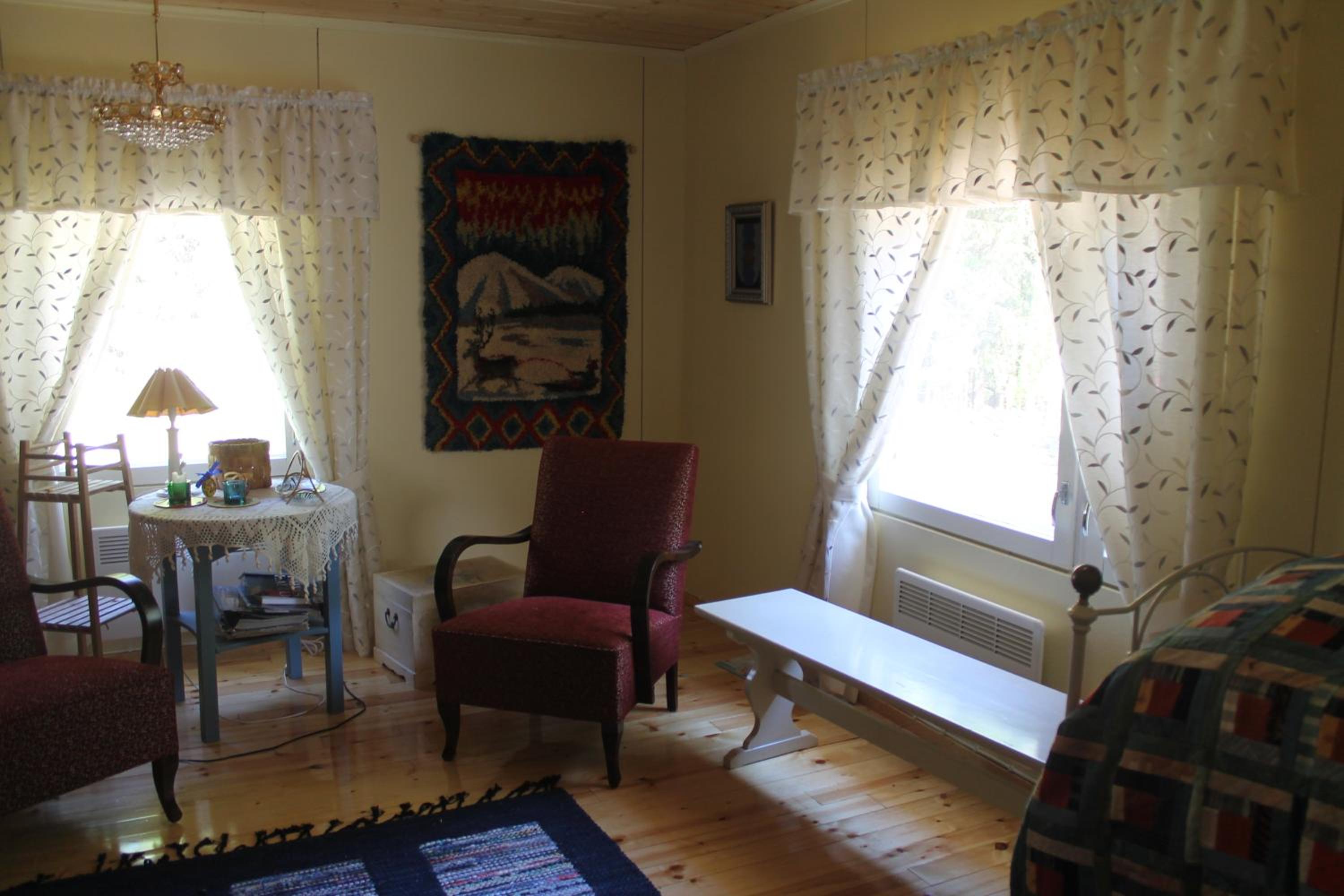 Photo 8