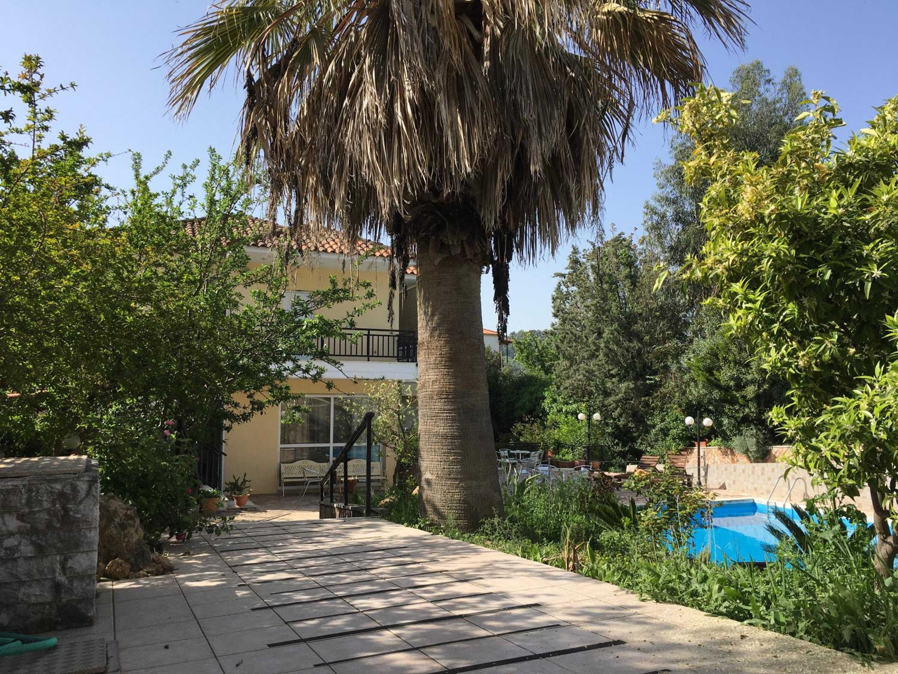 Hotel Athina Hotel - Image 1