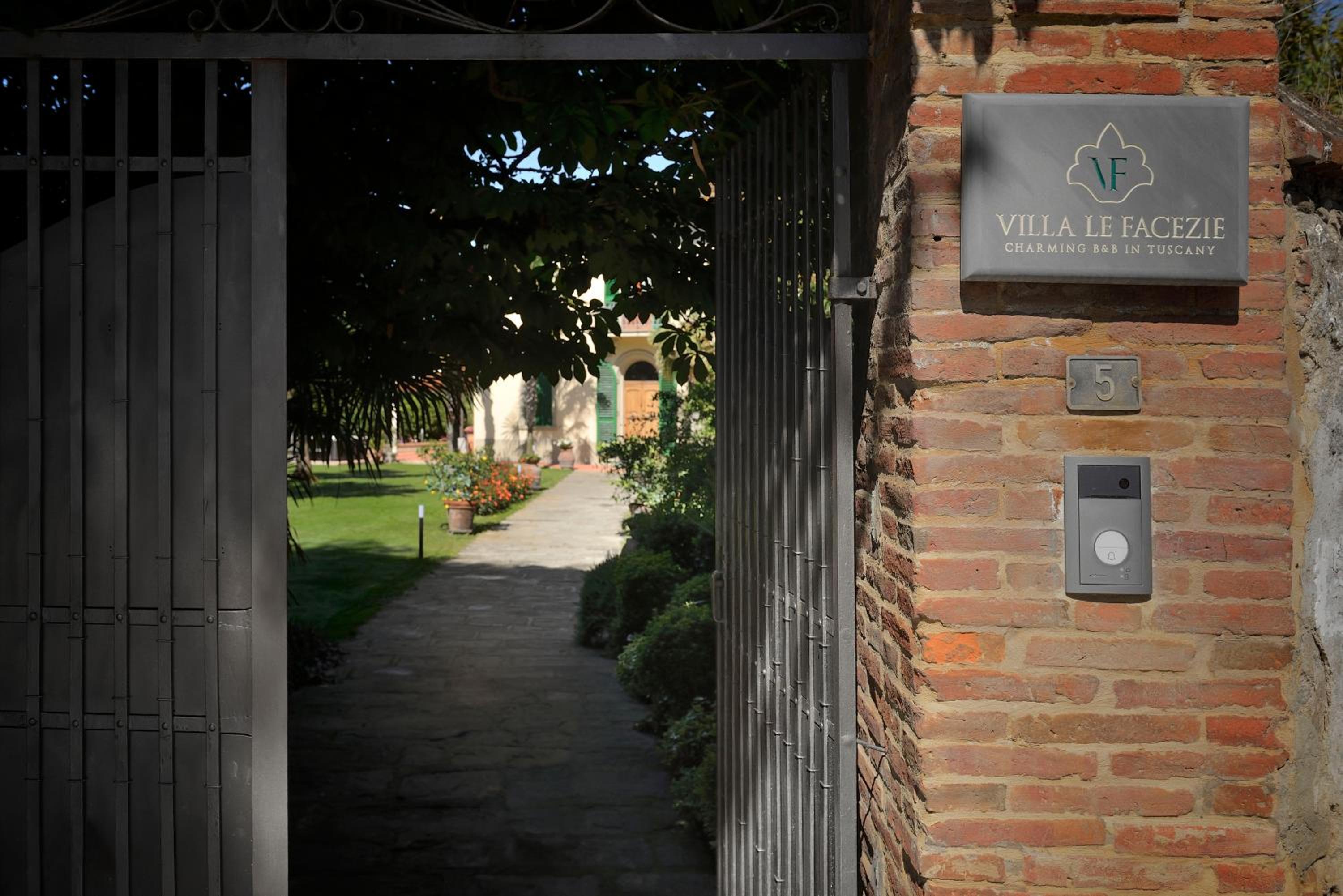 Villa Le Facezie B&B