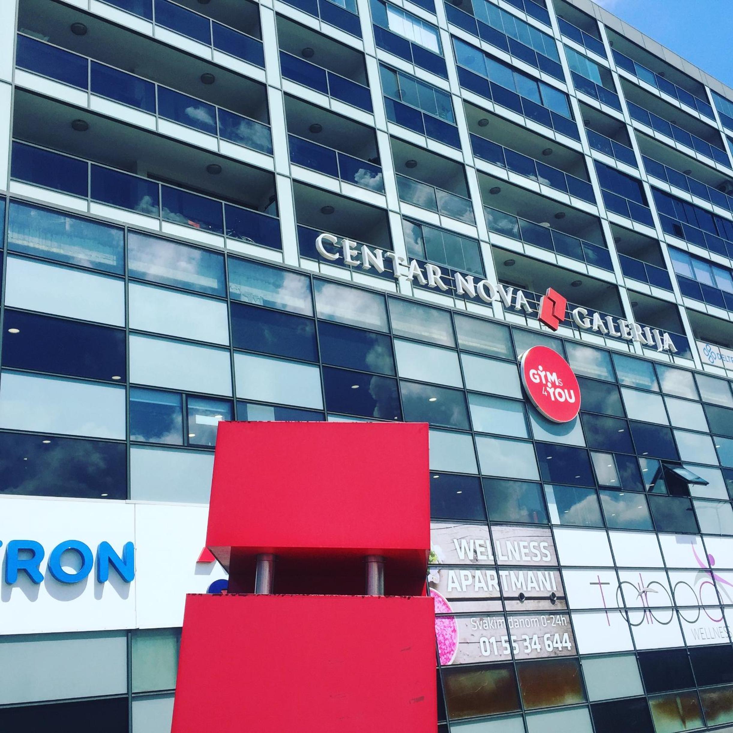 Hotel Nova Galerija West App MARY - parking in garage - Image 1