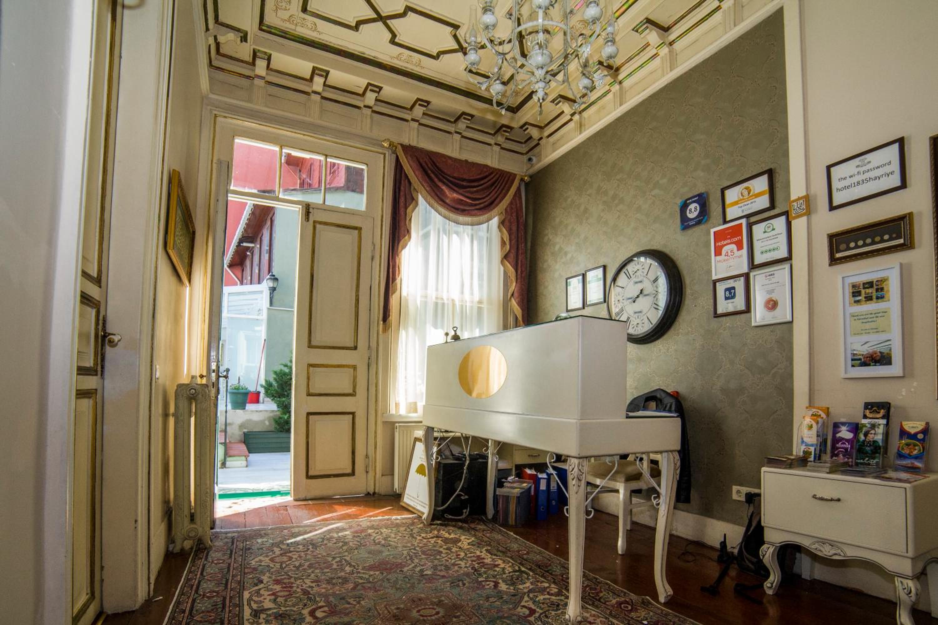 HHK Hotel - Image 11