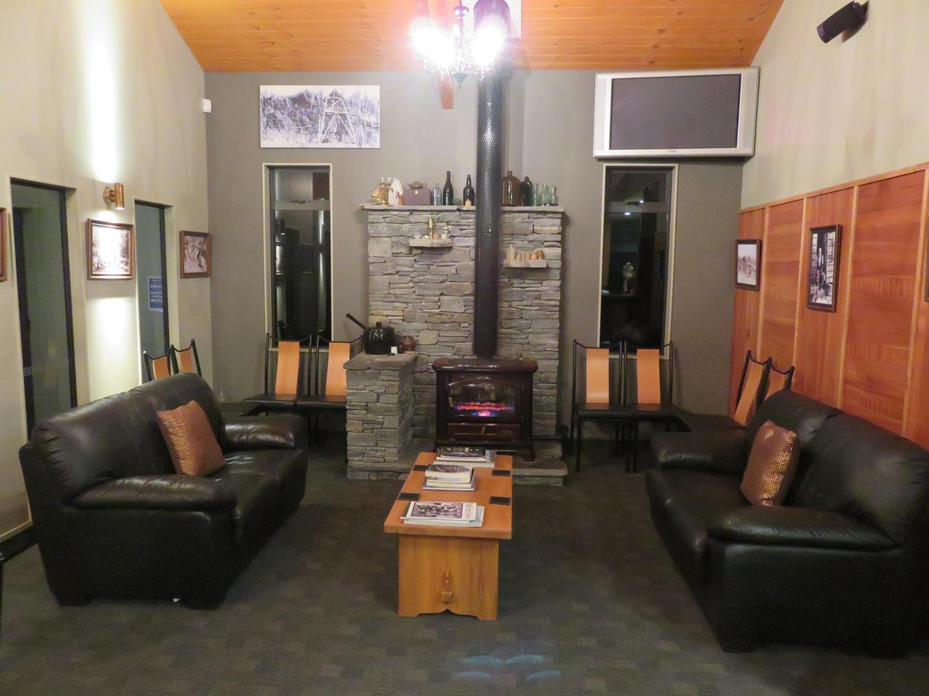 Photo 8