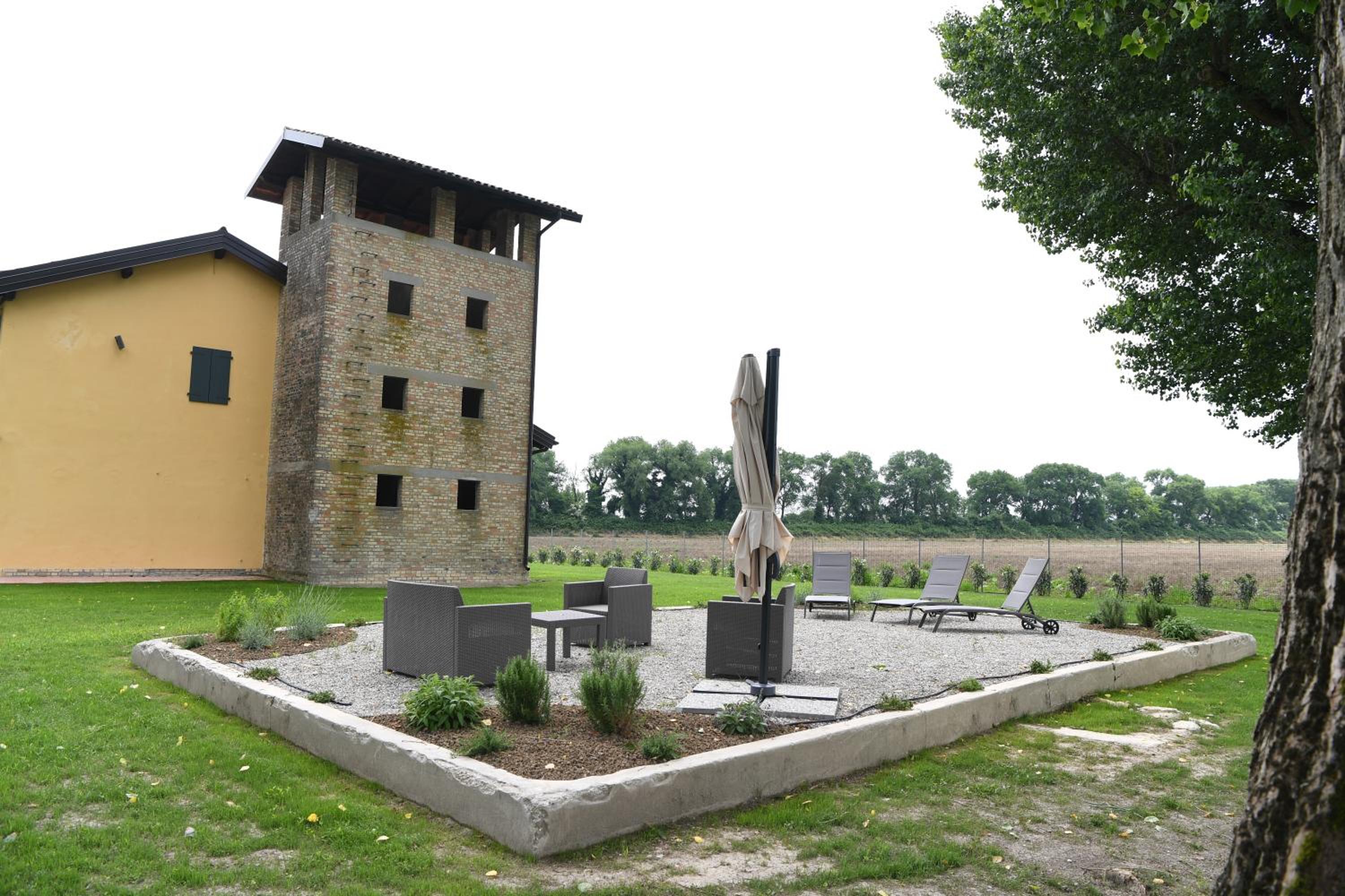 Photo 36