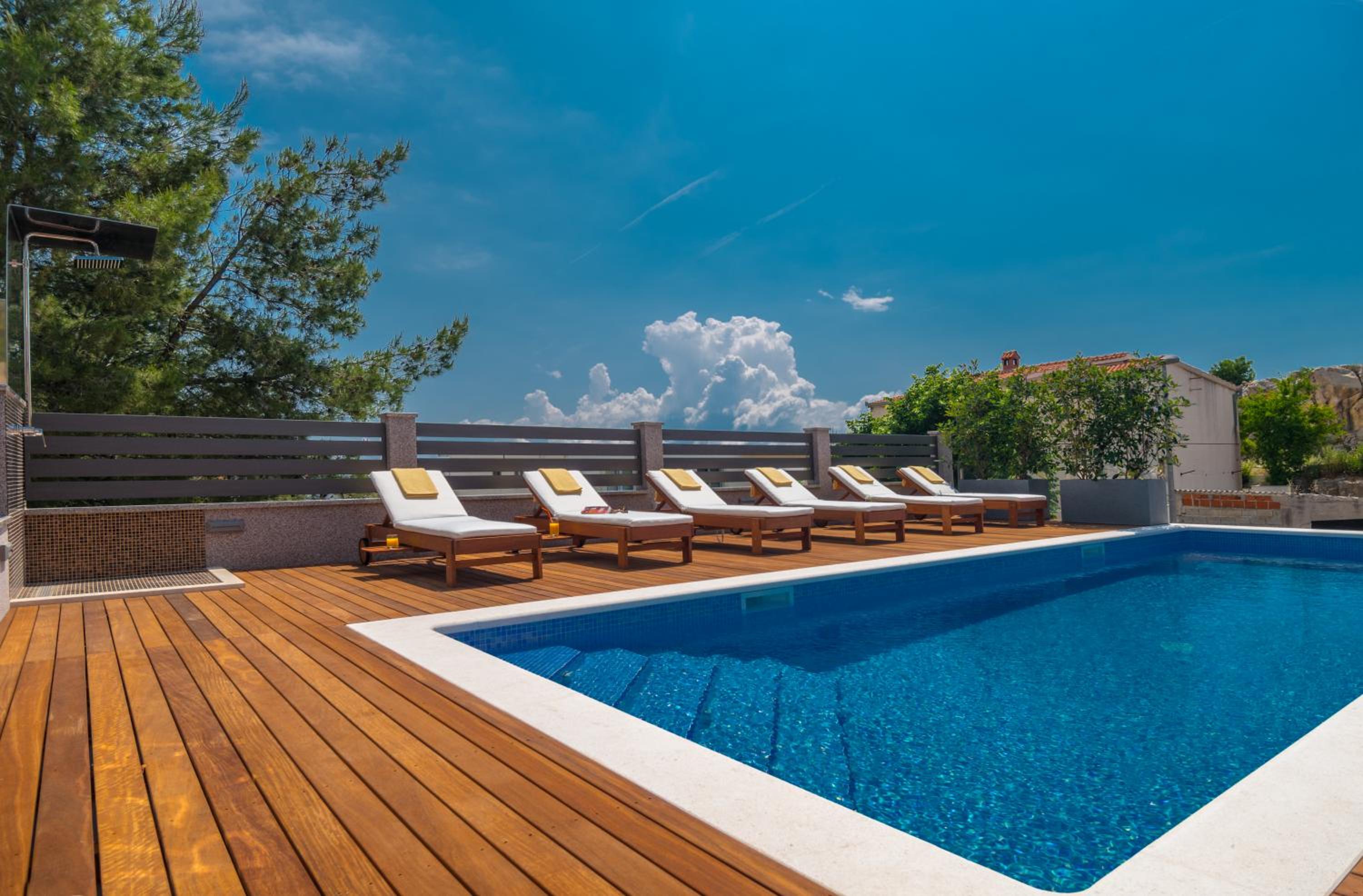 VILLA ARYA - Heated pool, roof hot tub, gym, near the beach with amazing views! view 3
