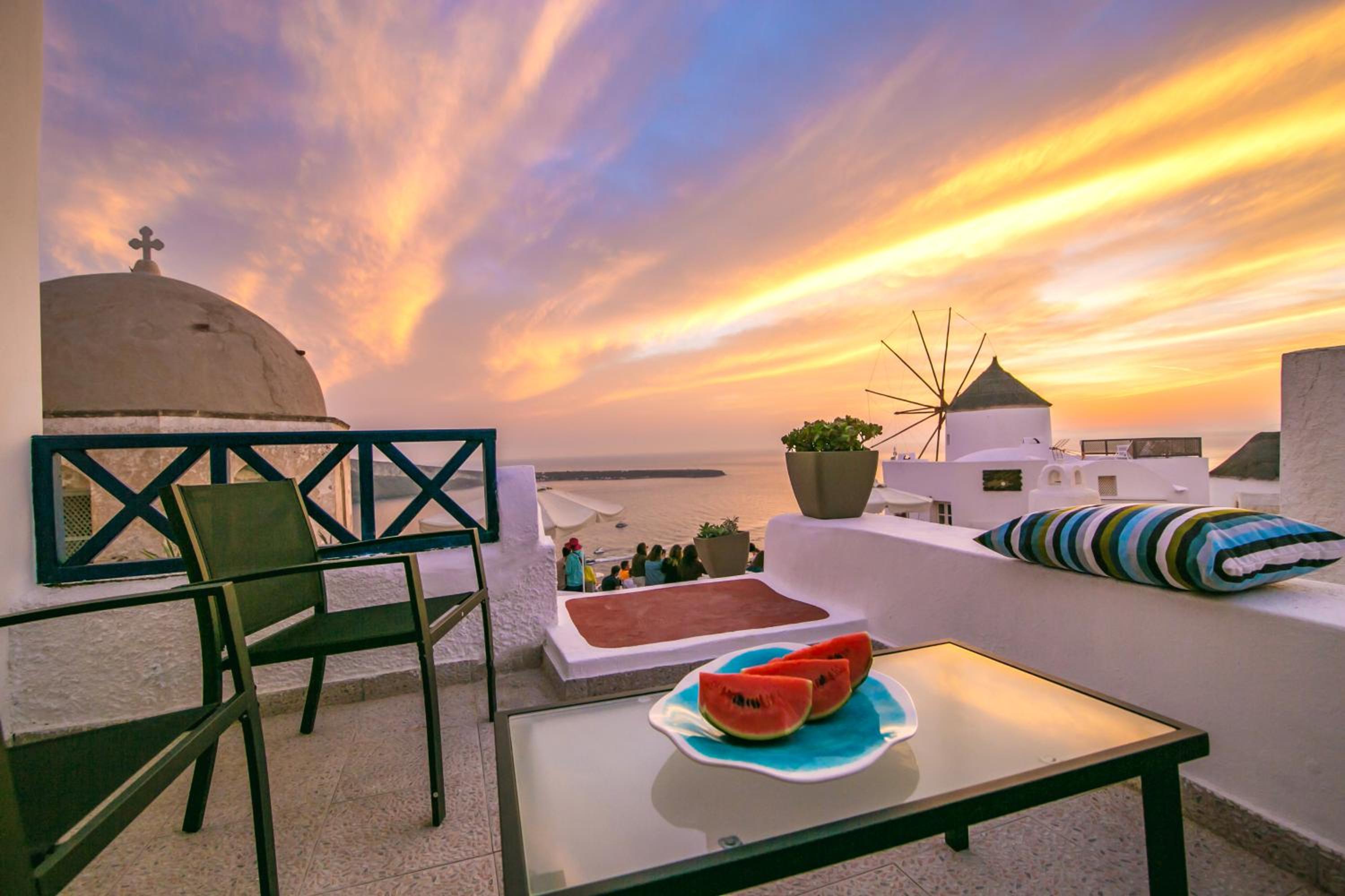 Evilio Houses Oia Santorini