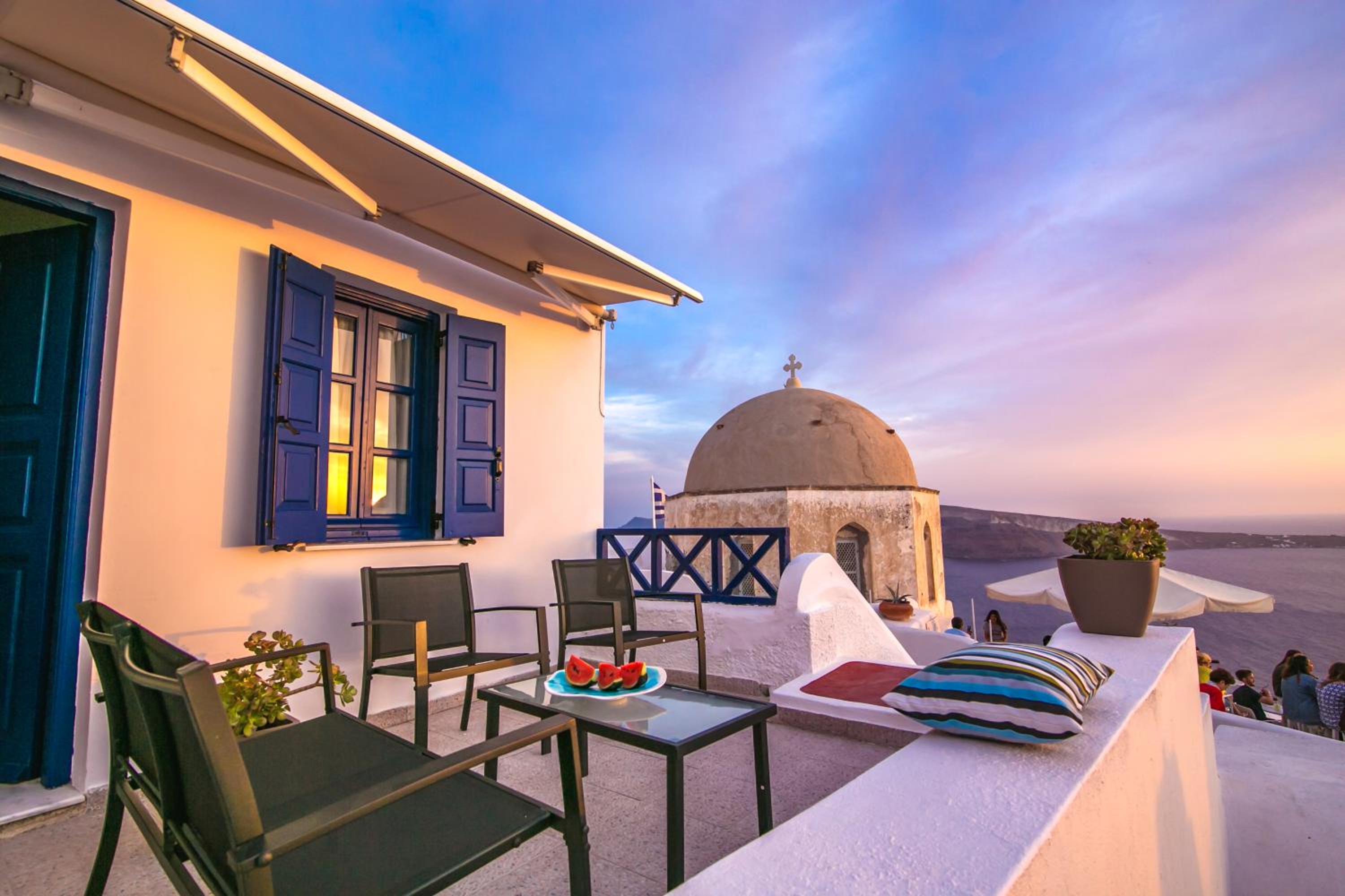 Evilio Houses Oia Santorini