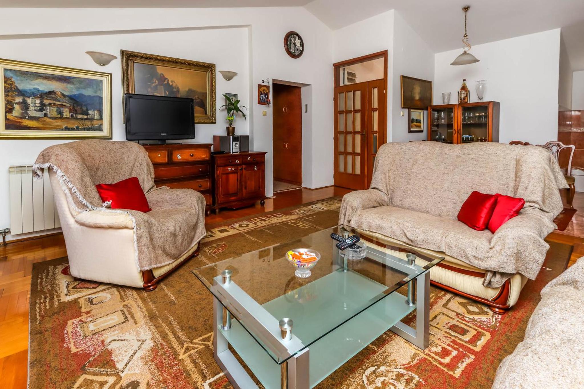Apartment Mario