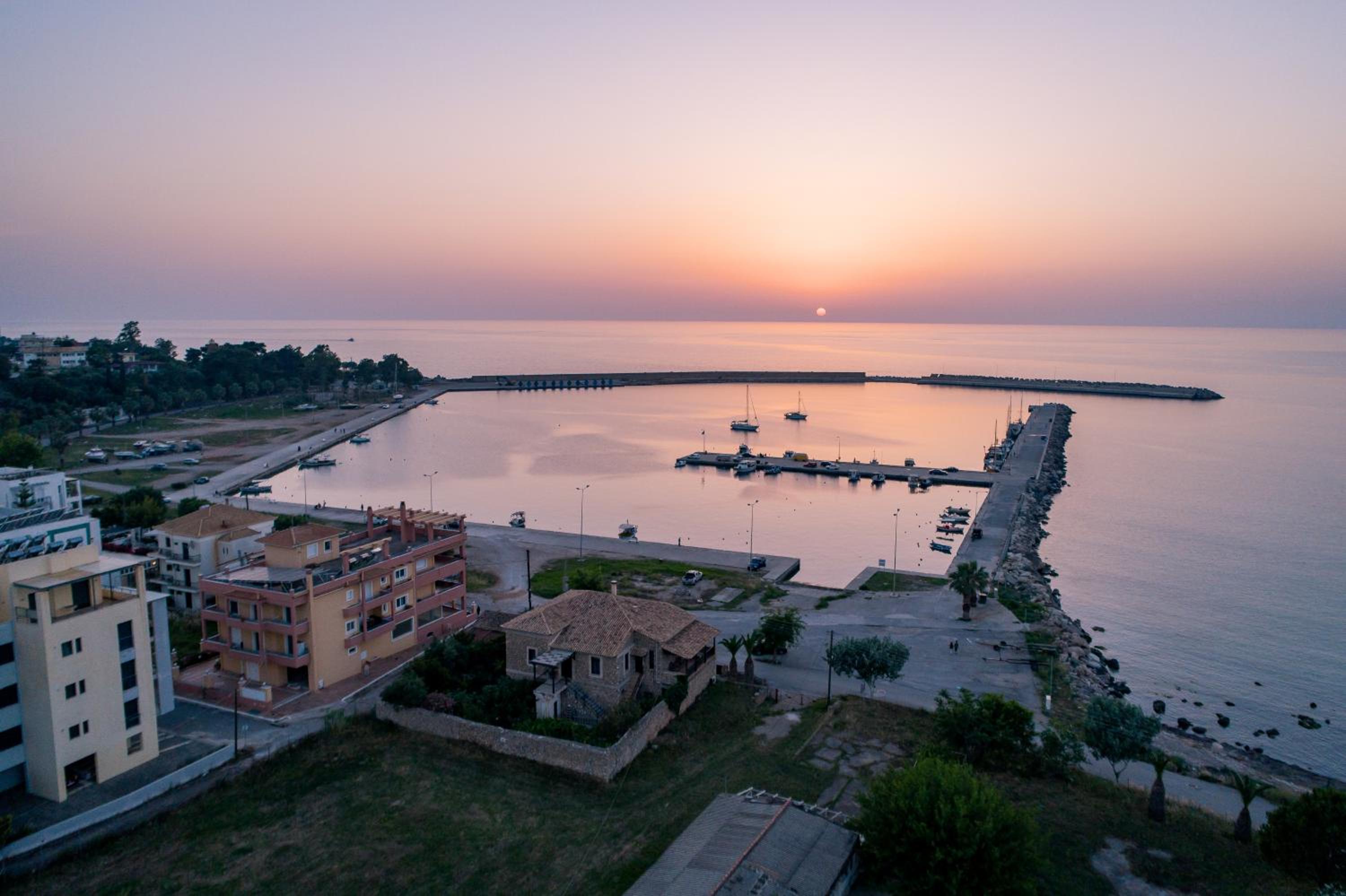 Ta Spitakia Tsarbopoulos