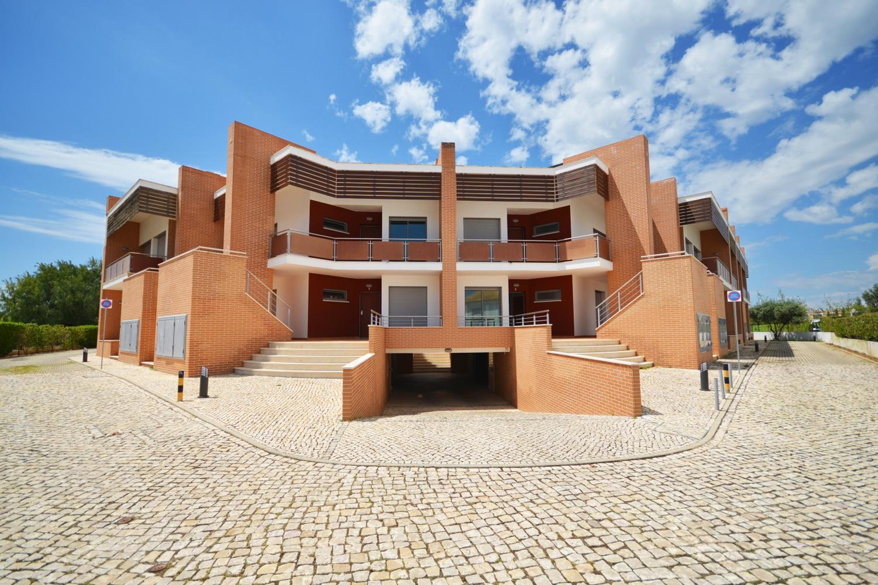 Hotel Millennium Golf Residences - Image 1