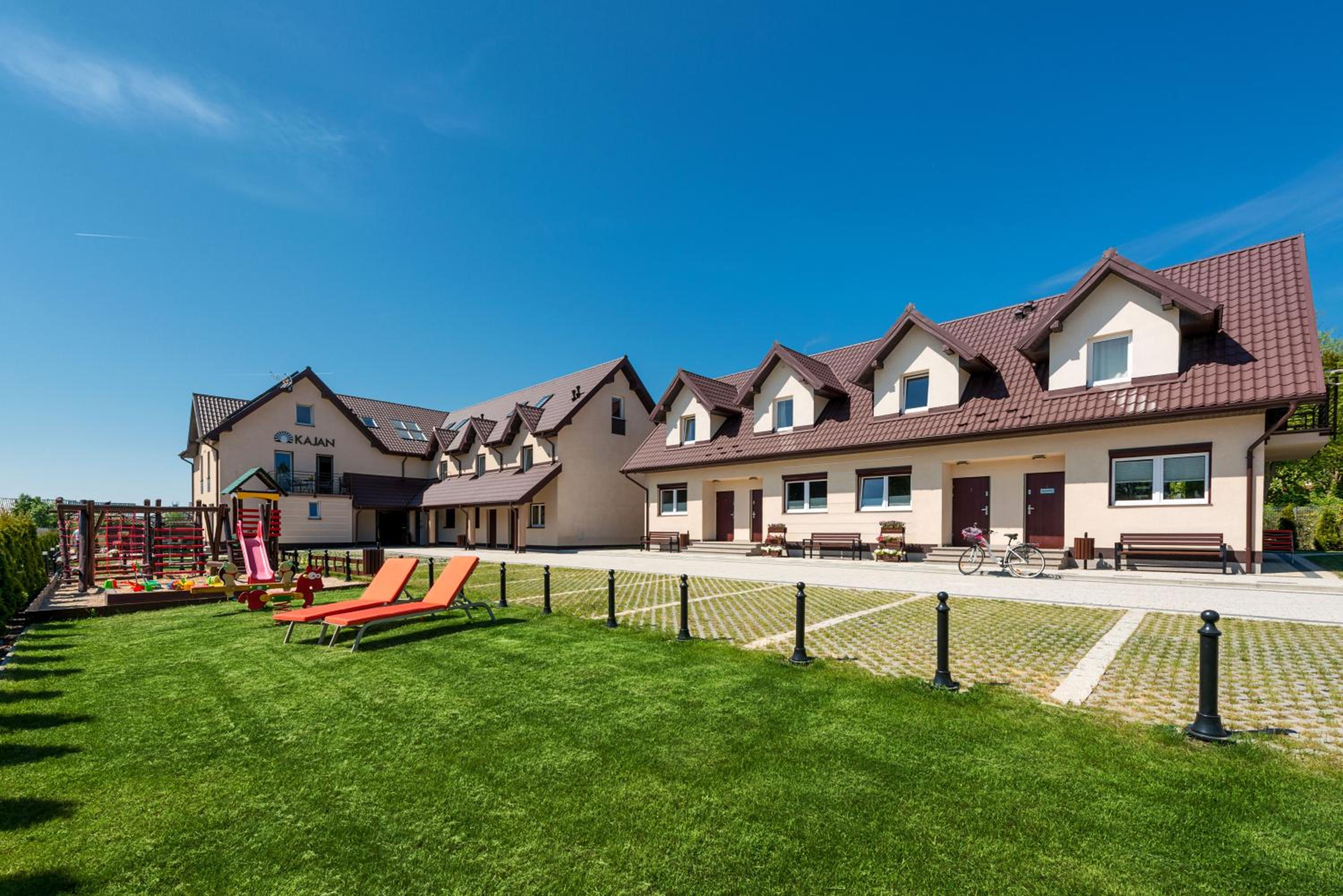Apartamenty, Domki i Pokoje ze śniadaniem Kajan